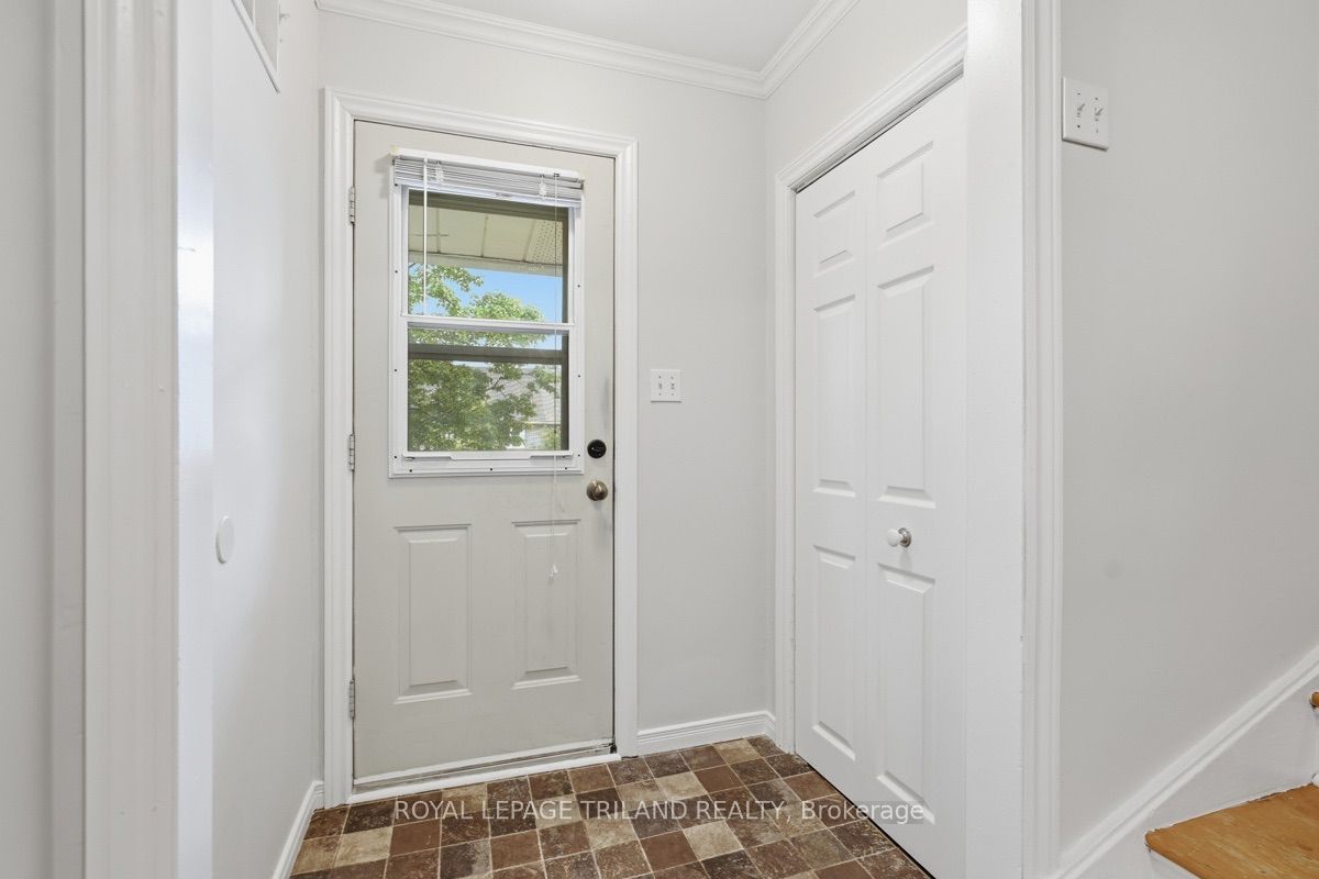 364 Flanders Row, London East, ON N5Y 1C4 photo 5