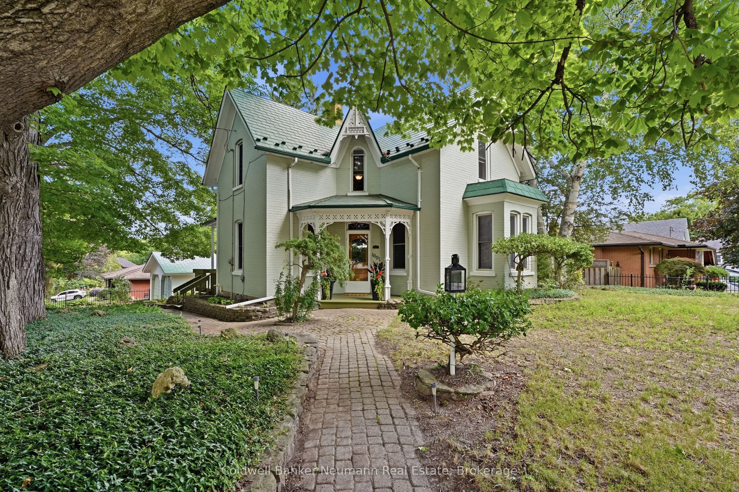 1691 Franklin Boulevard, Cambridge, ON N3C 1P3 photo 3