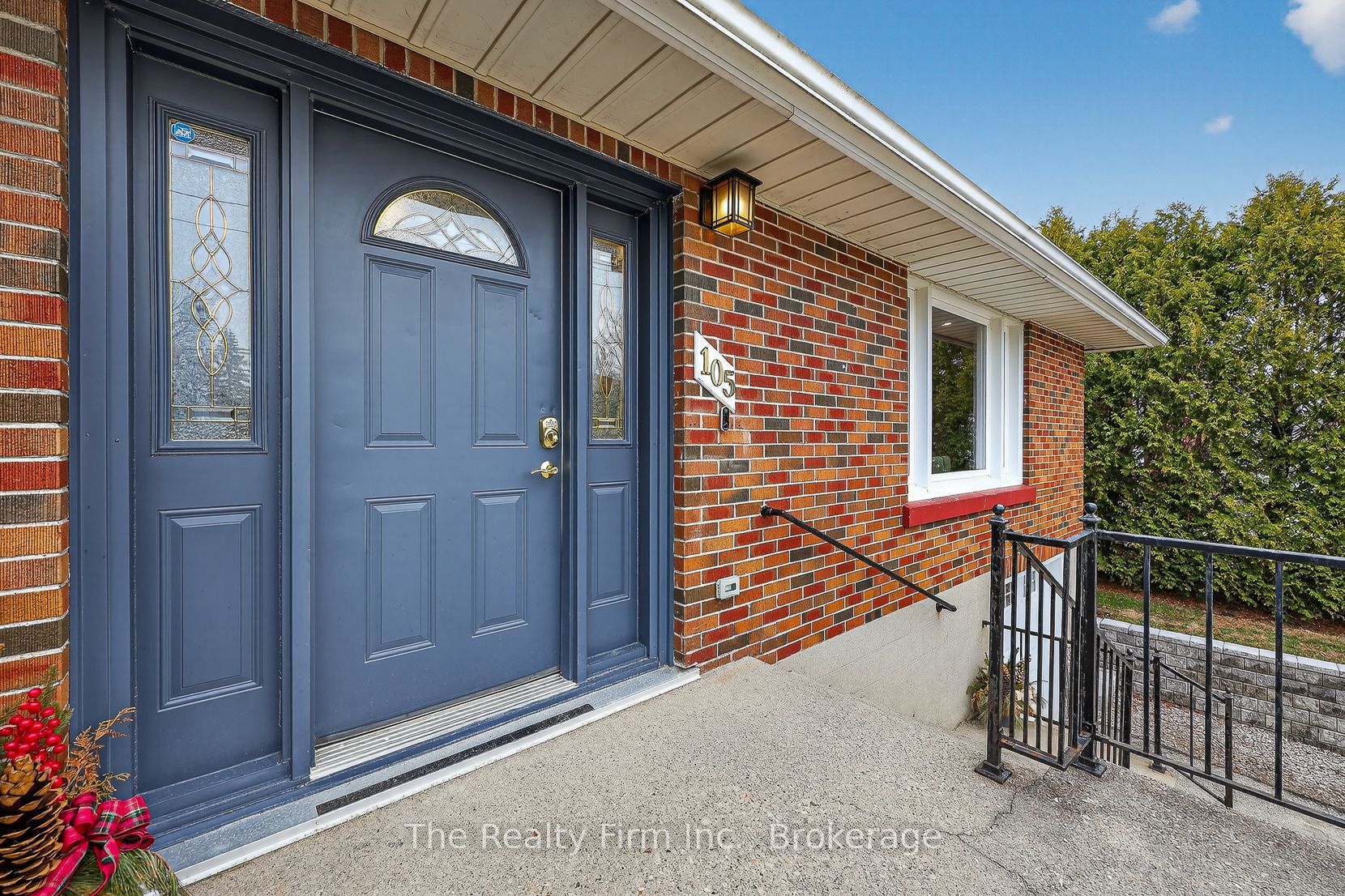 105 King Street E, Ingersoll, ON N5C 1G8 photo 4