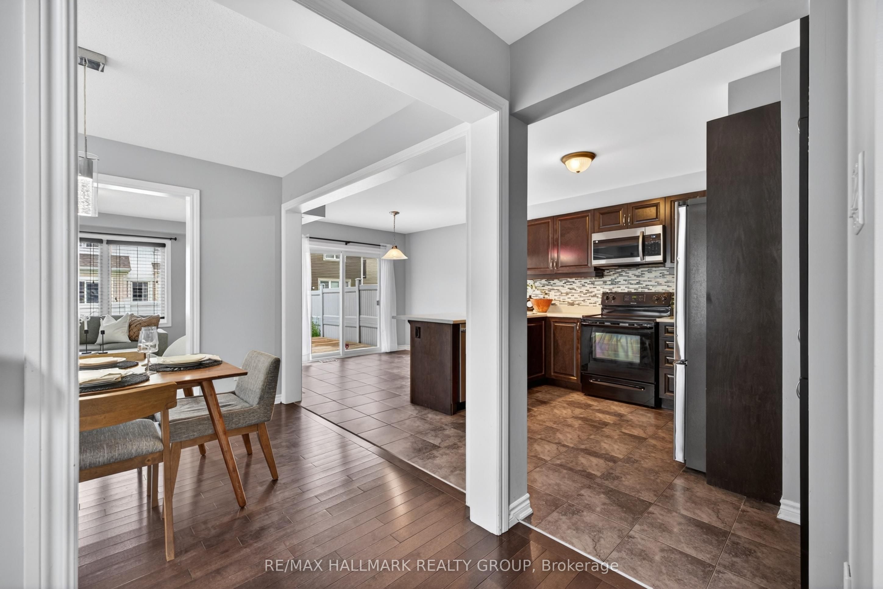 81 Switch Grass Crescent, Barrhaven, ON K2J 5Z3 photo 5