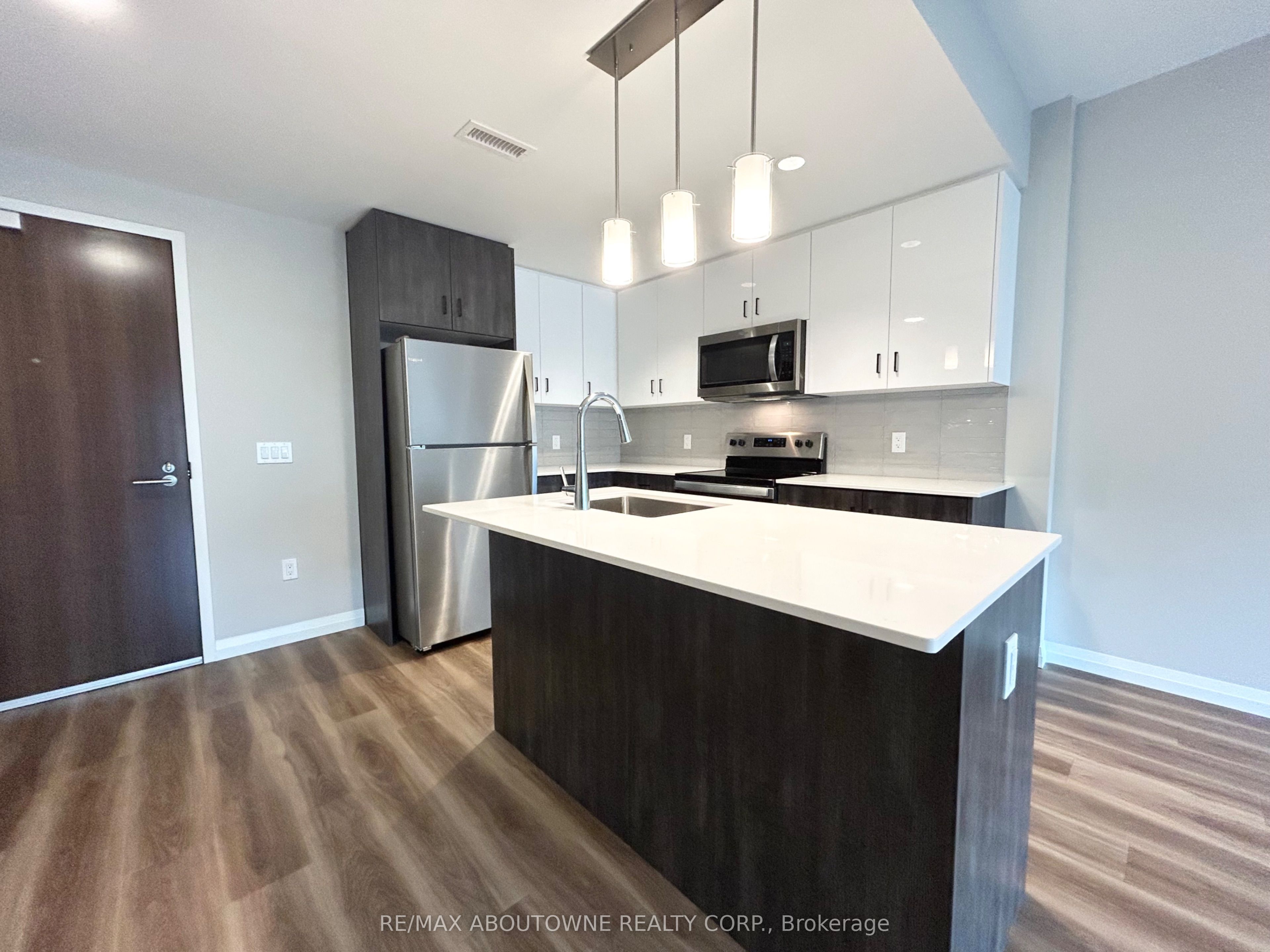 28 Westhill Drive 315, Waterloo, ON N2J 0G8 photo 3