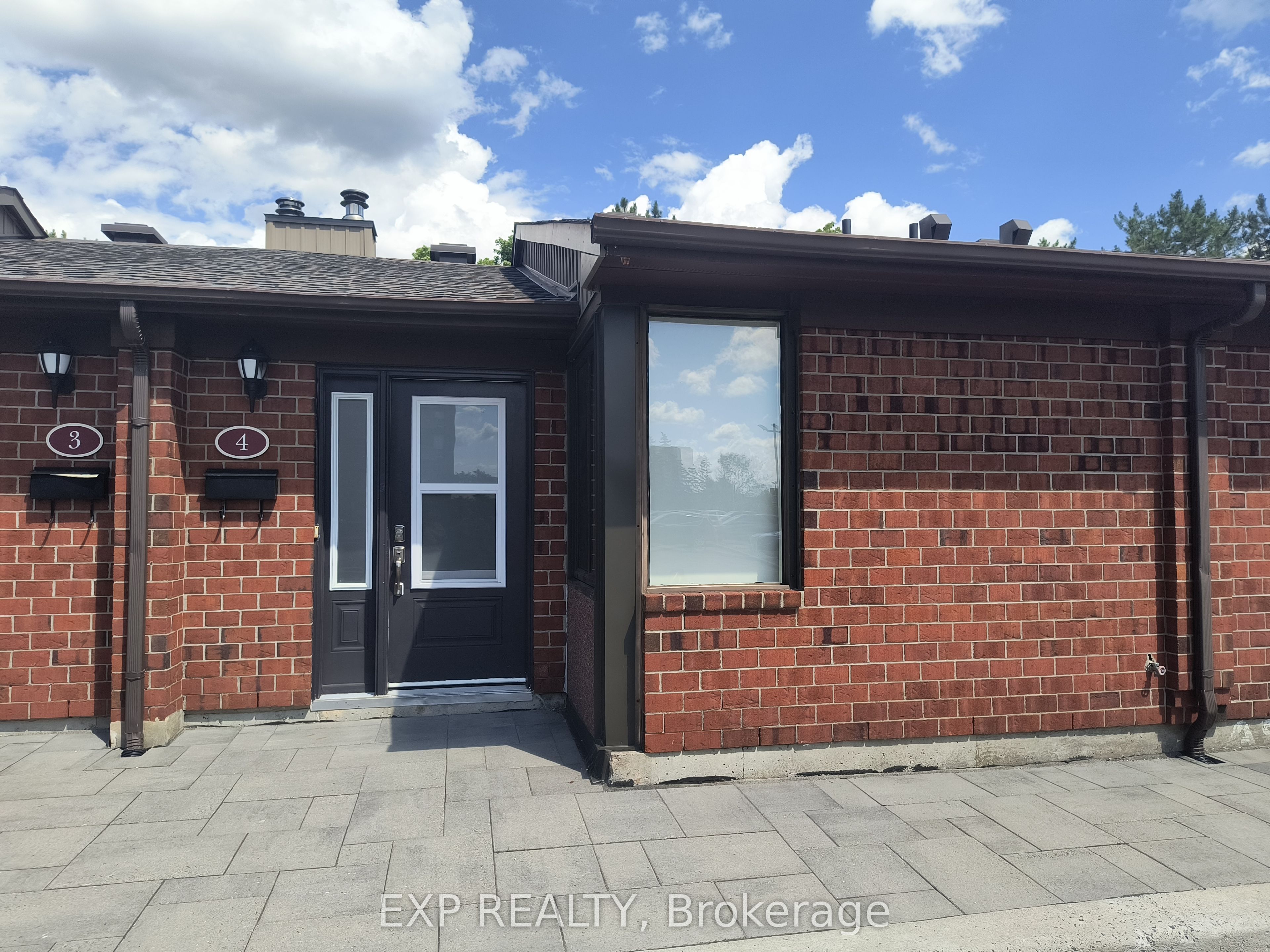 1310 Richmond Road 004, Britannia - Lincoln Heights and Area, ON K2B 8L3