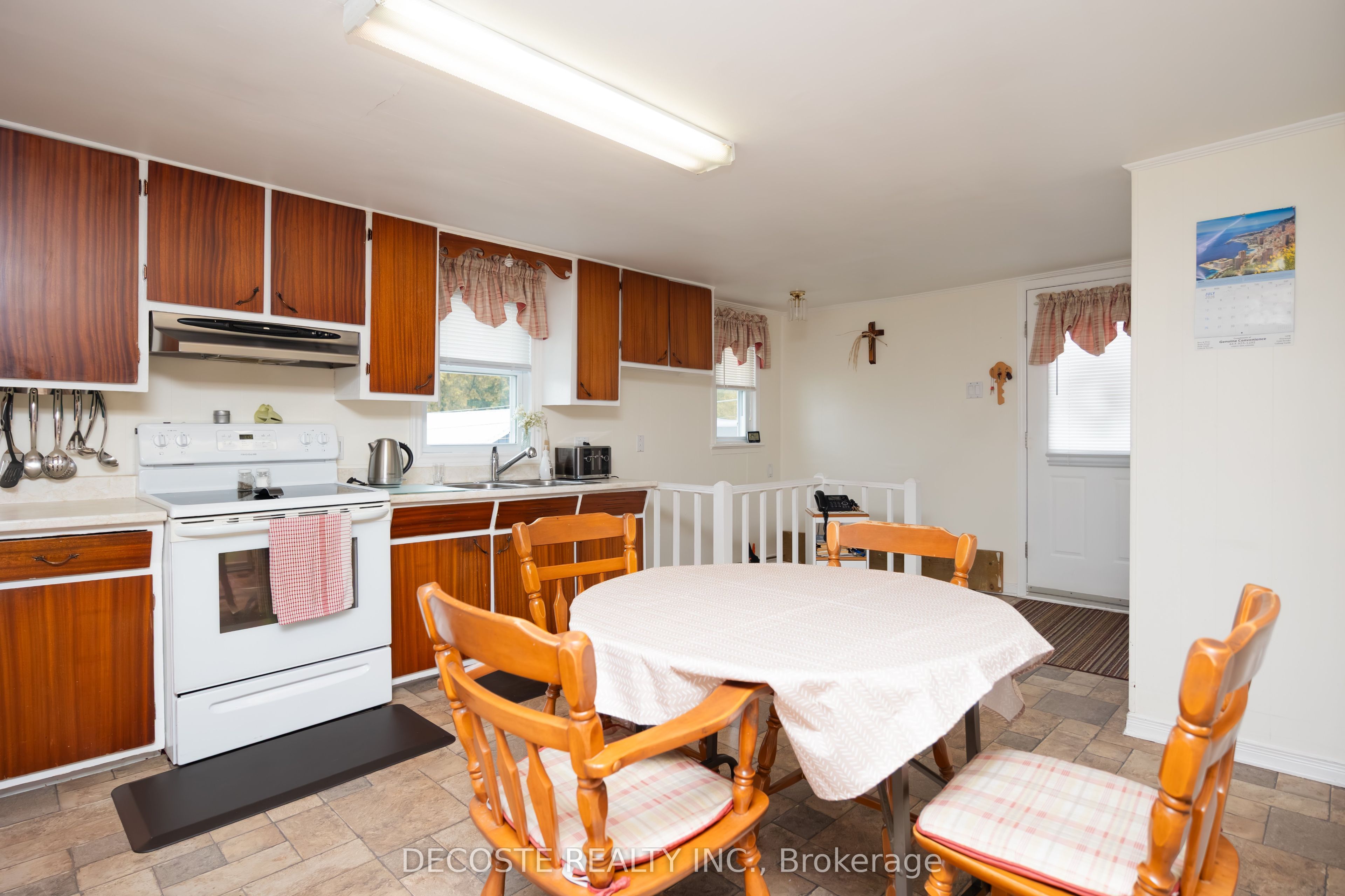 290 East Boundary Road, North Glengarry, ON K0C 1A0 photo 3