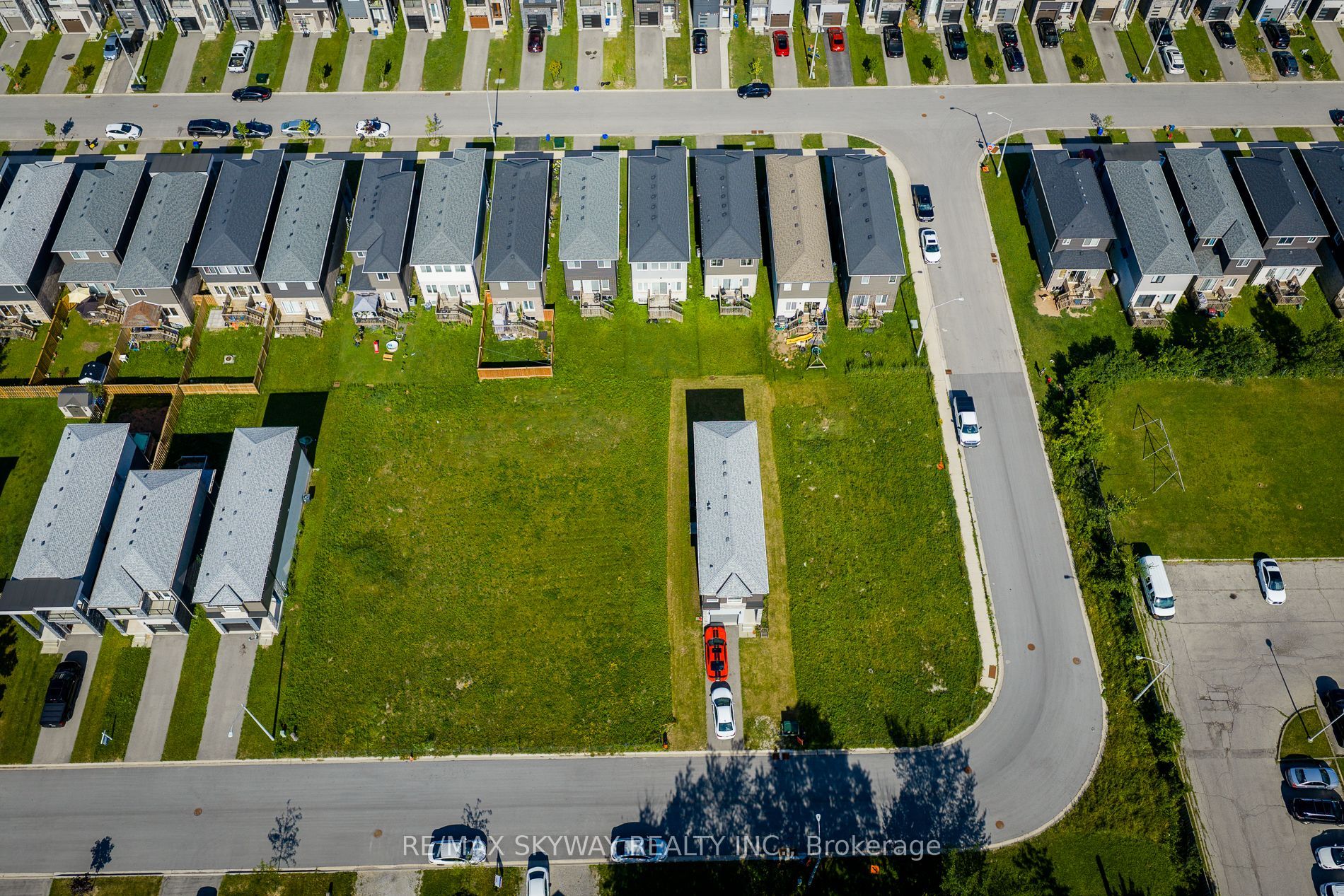 209 Iva Street, Welland, ON L3C 3B9 photo 3
