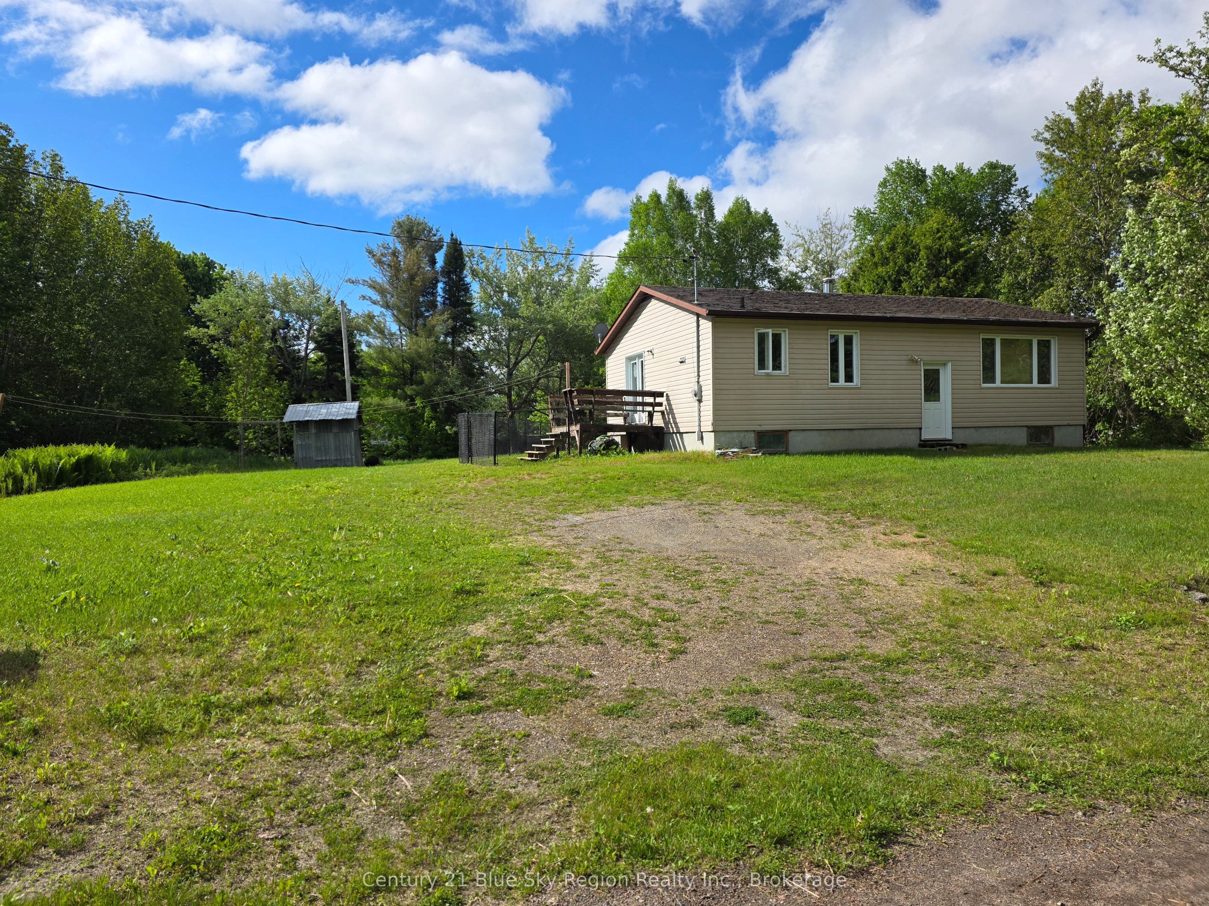 20 Stevens Road, West Nipissing, ON P2B 3L6
