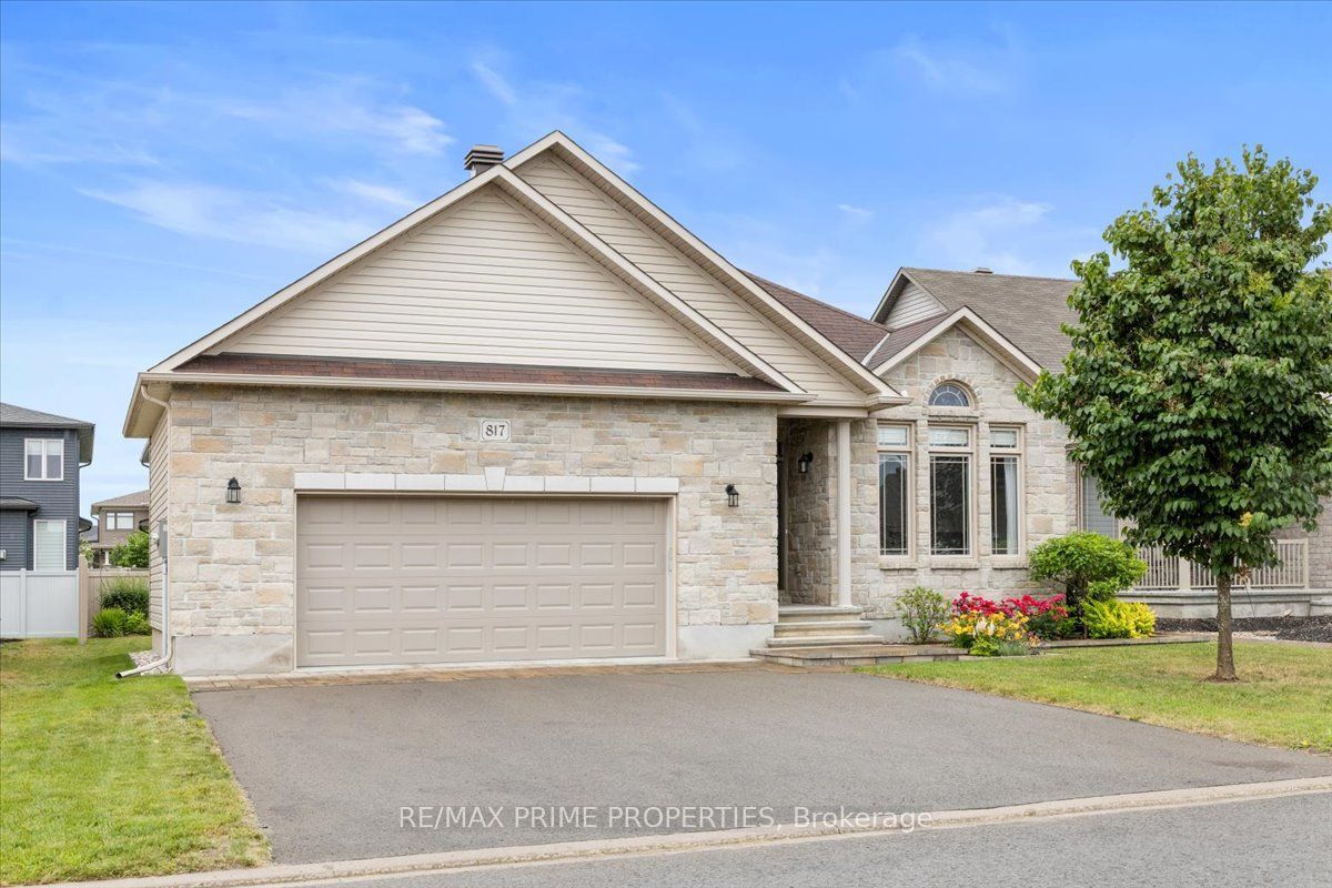 817 Platinum Street, Clarence-Rockland, ON K4K 0J2
