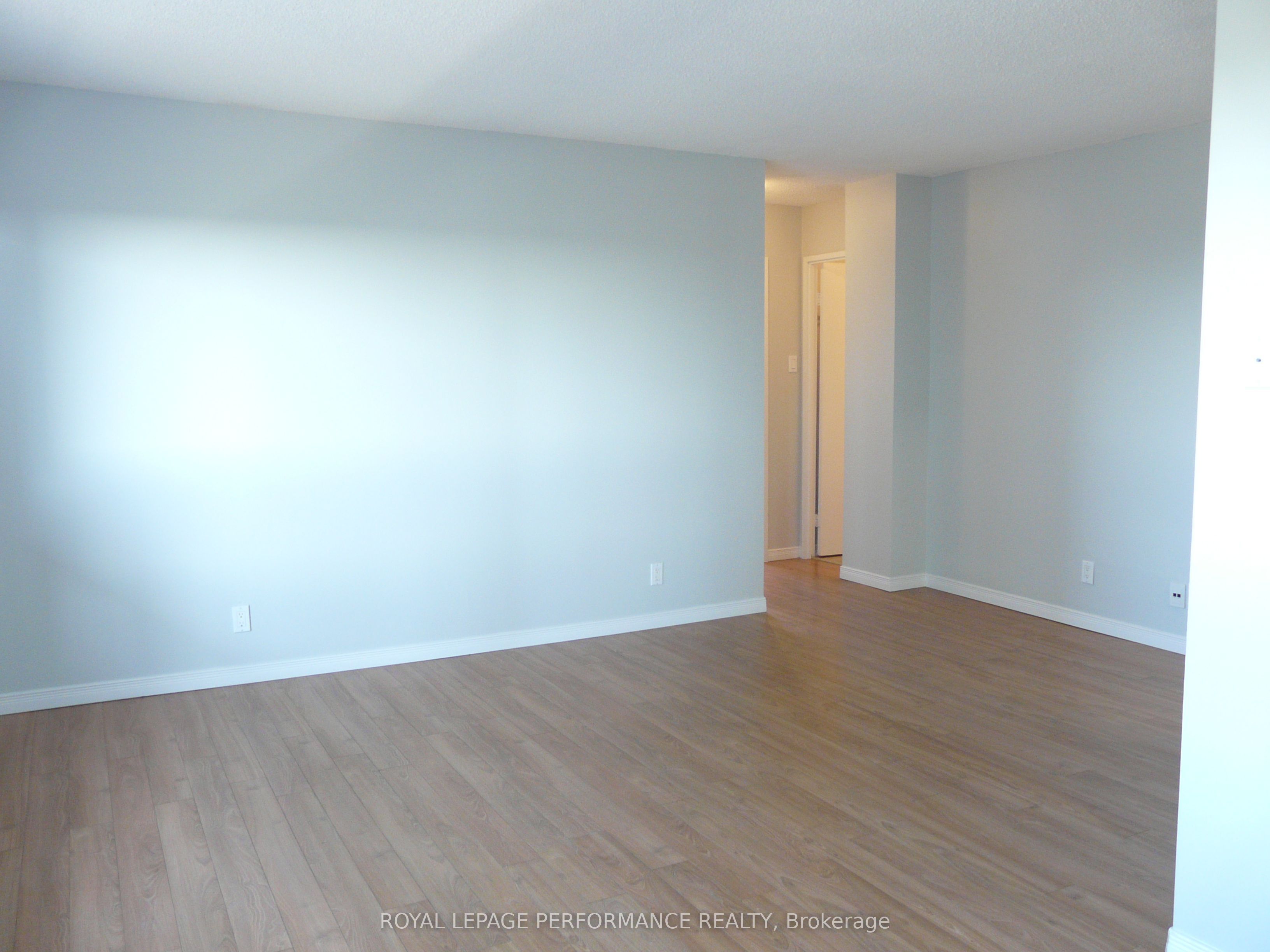 158A Mcarthur Avenue 907, Vanier and Kingsview Park, ON K1J 7E7 photo 5