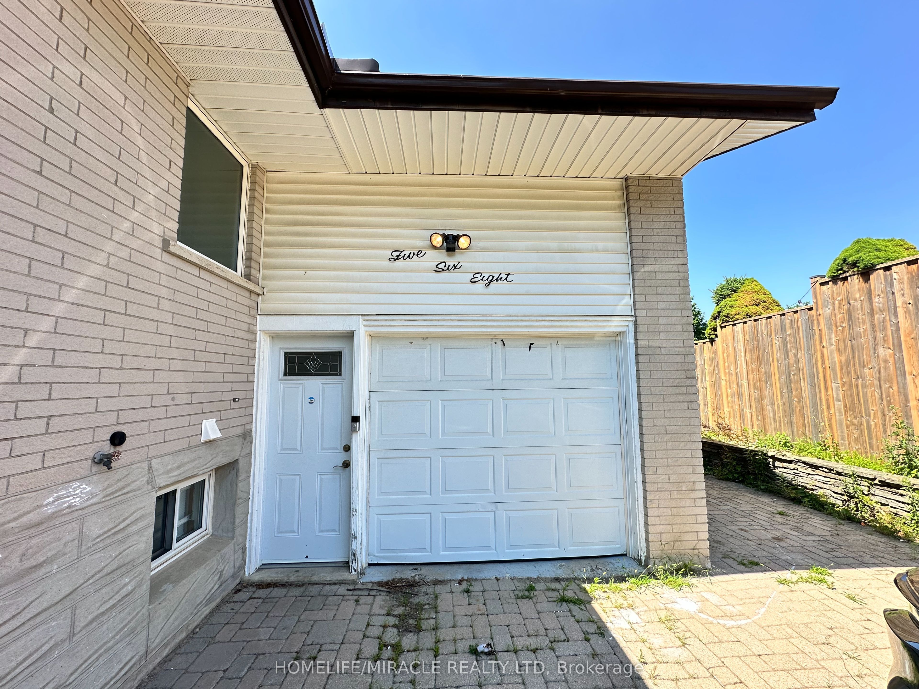 568 Greenbrook Drive BSMT, Kitchener, ON N2M 4K6 photo 2