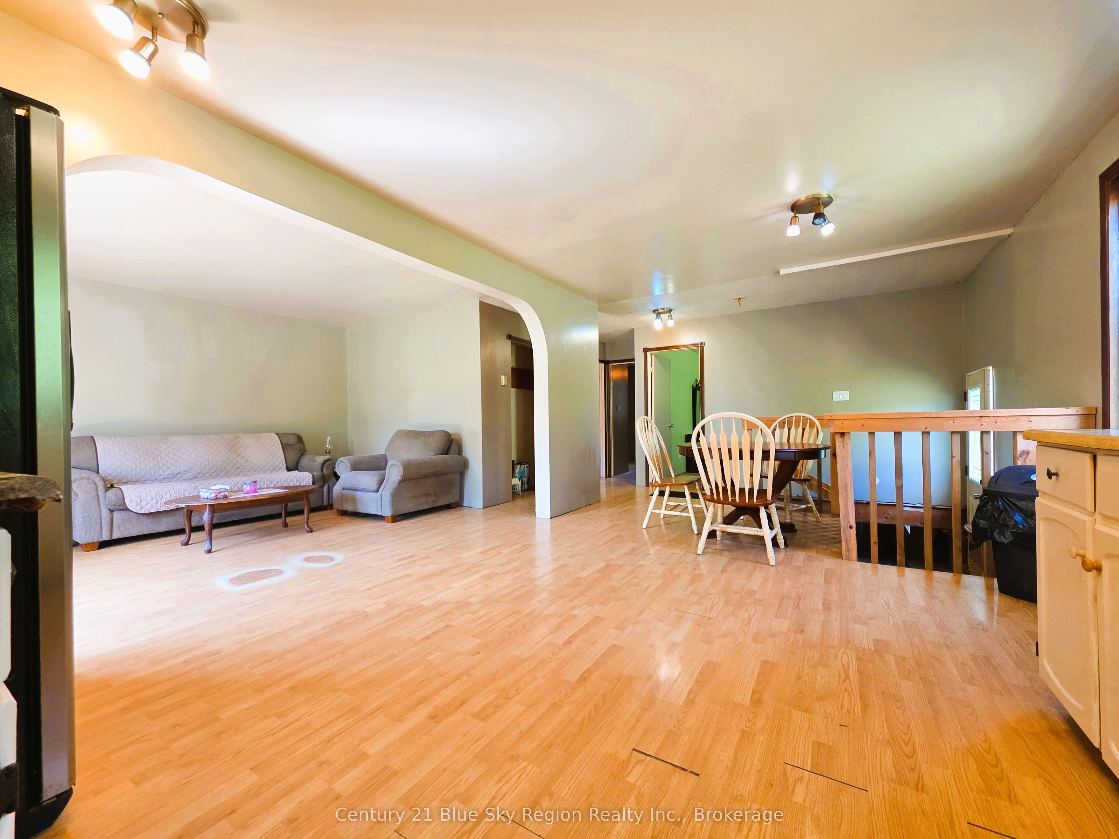 220 Chippewa Street W, North Bay, ON P1B 6G2 photo 4