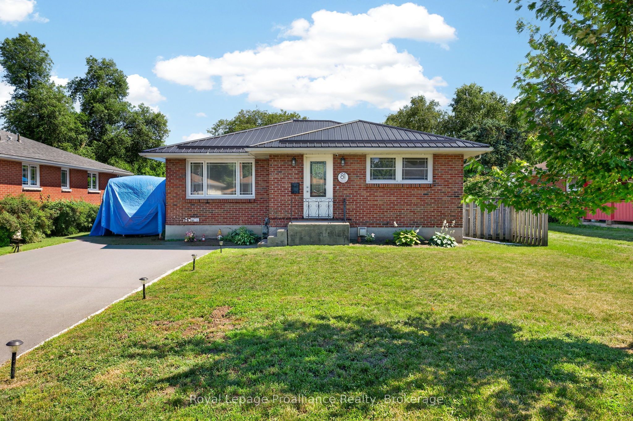 81 Crestview Avenue, Belleville, ON K8N 1W6