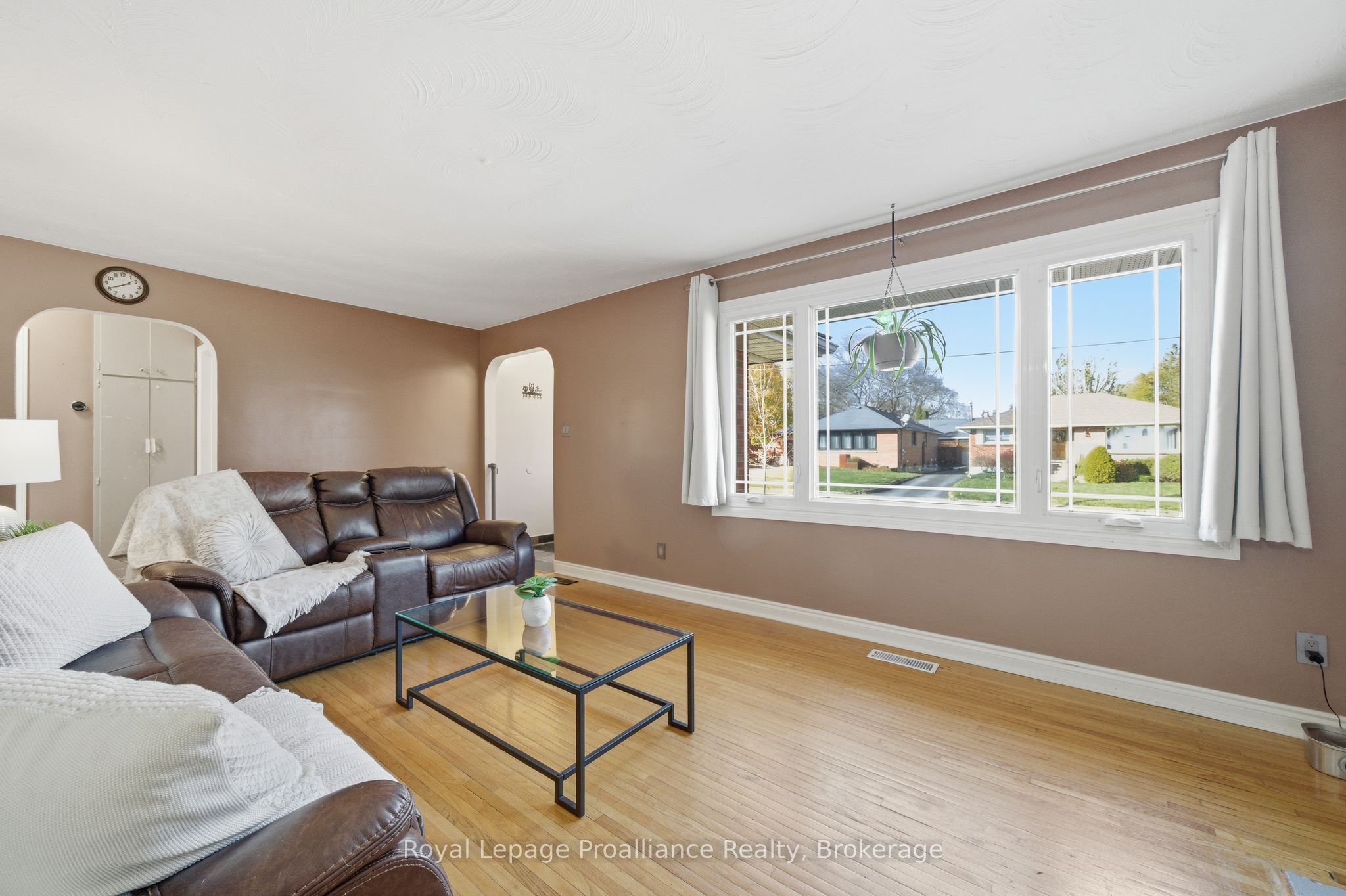 81 Crestview Avenue, Belleville, ON K8N 1W6 photo 5