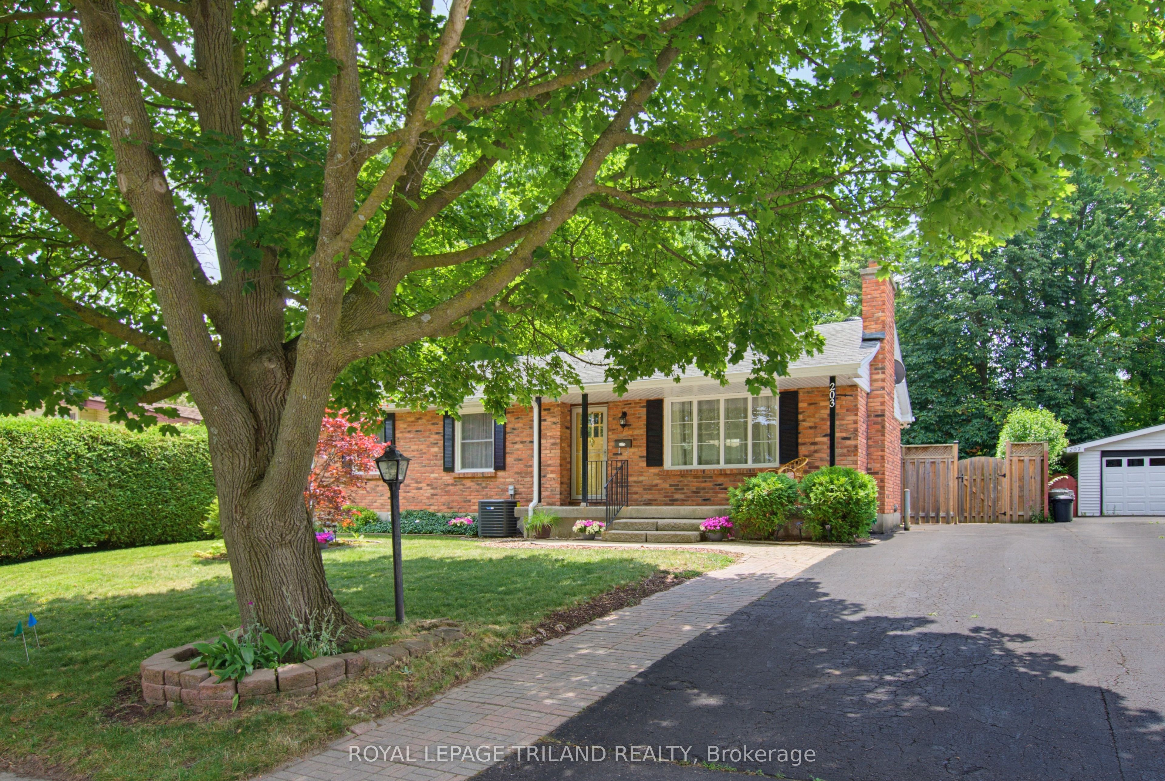 203 Tavistock Road, London South, ON N6J 1Z7