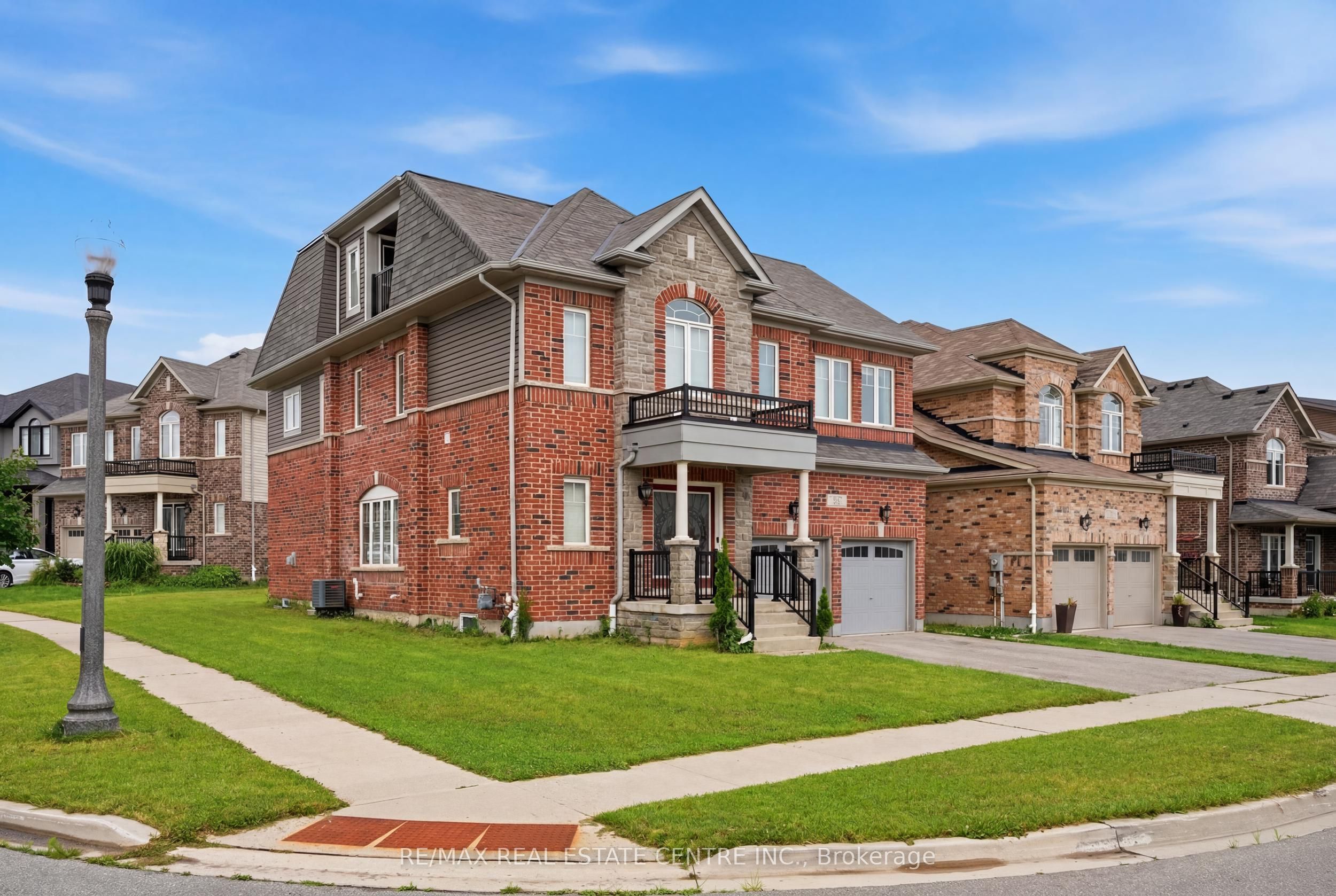135 Watermill Street, Kitchener, ON N2P 0G4 photo 2