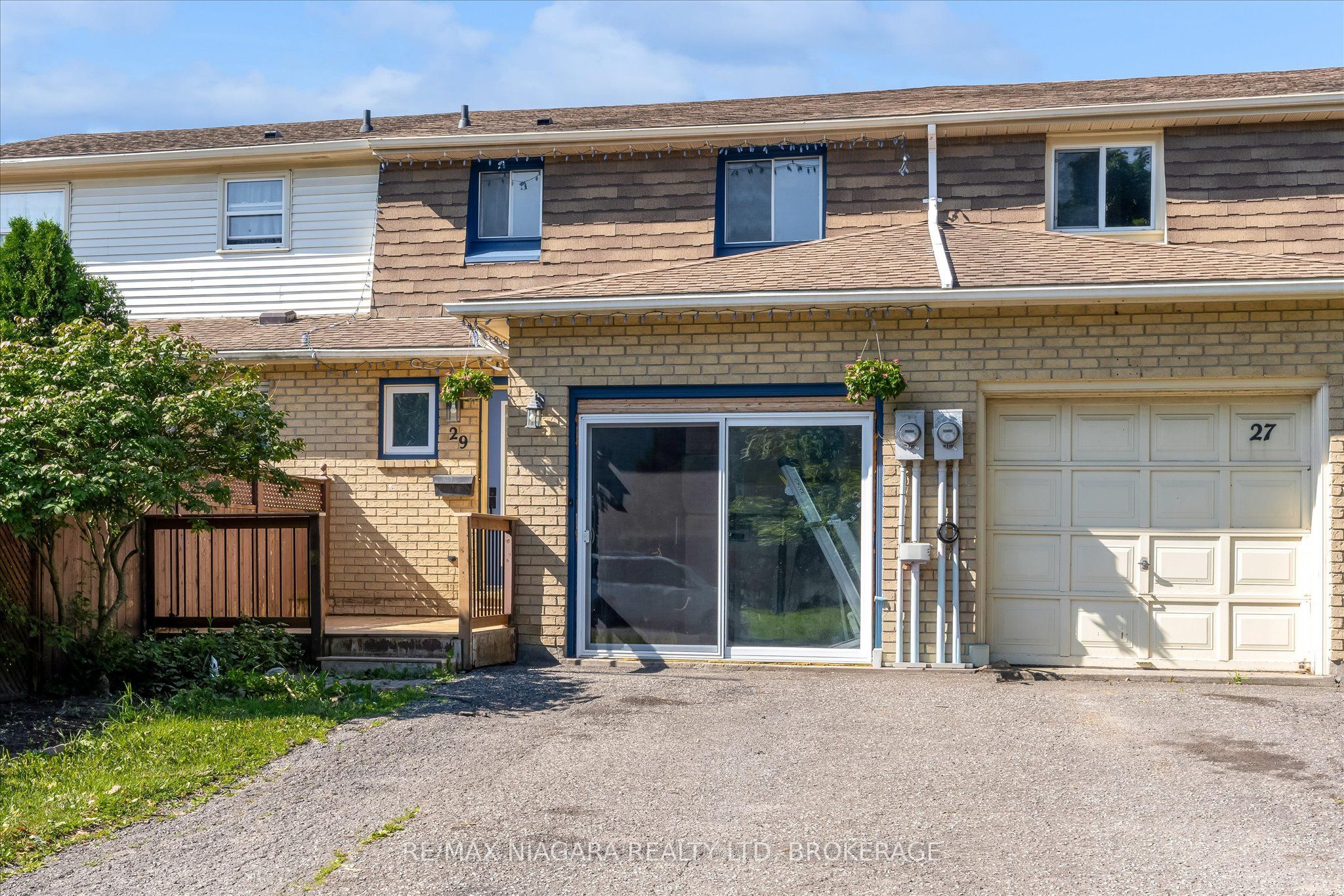 29 ROMY Crescent, Thorold, ON L2V 4L1 photo 2