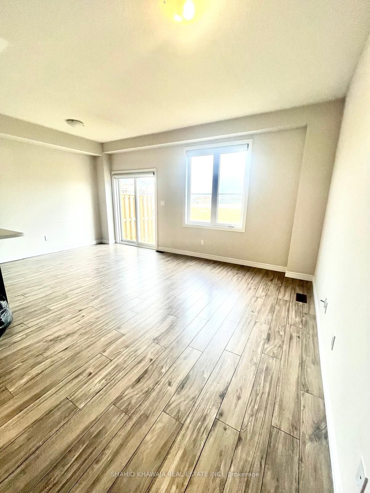 24 Mockingbird Lane 64, Hamilton, ON L8E 0K7 photo 5