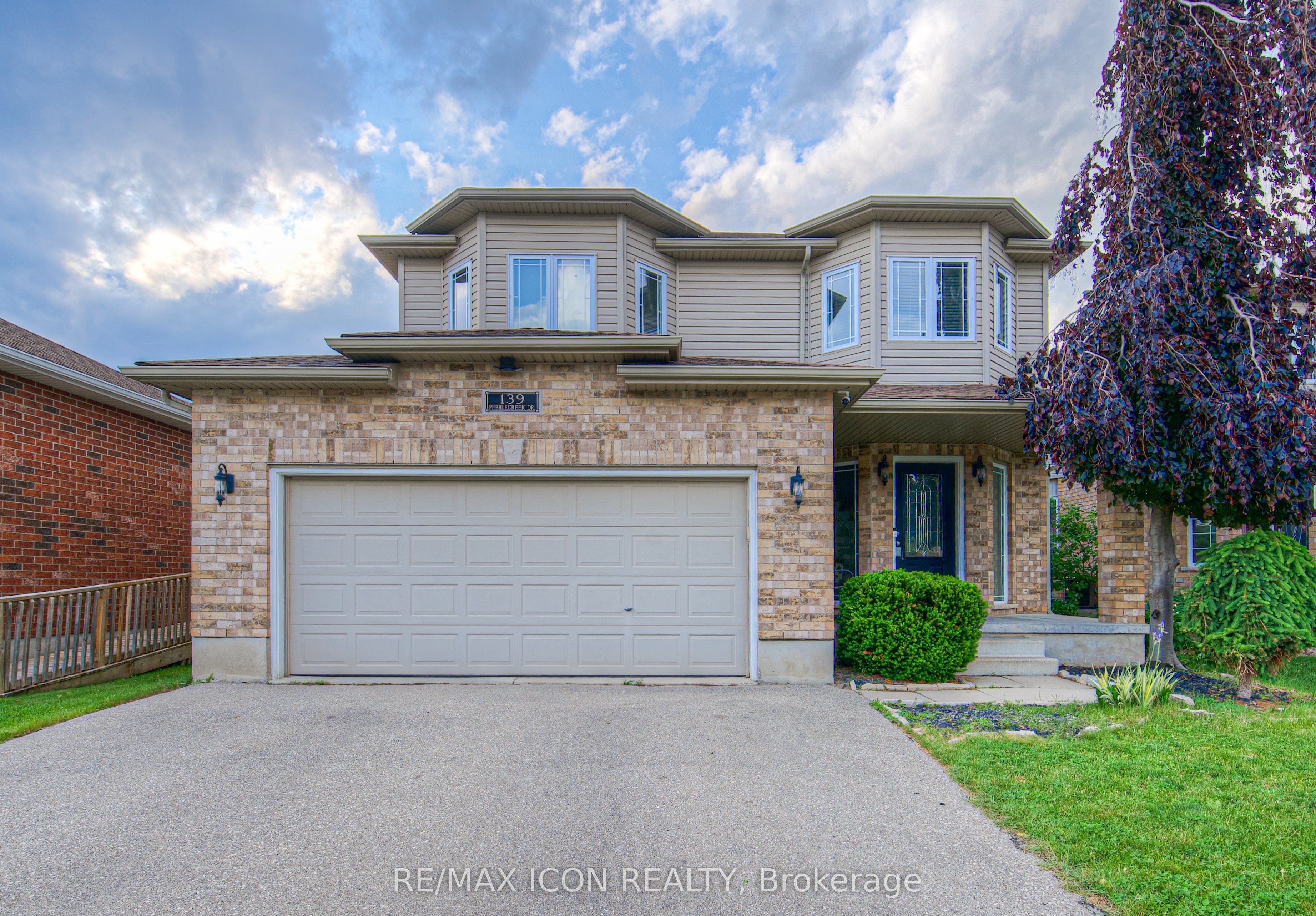 139 Pebblecreek Drive, Kitchener, ON N2A 4M4