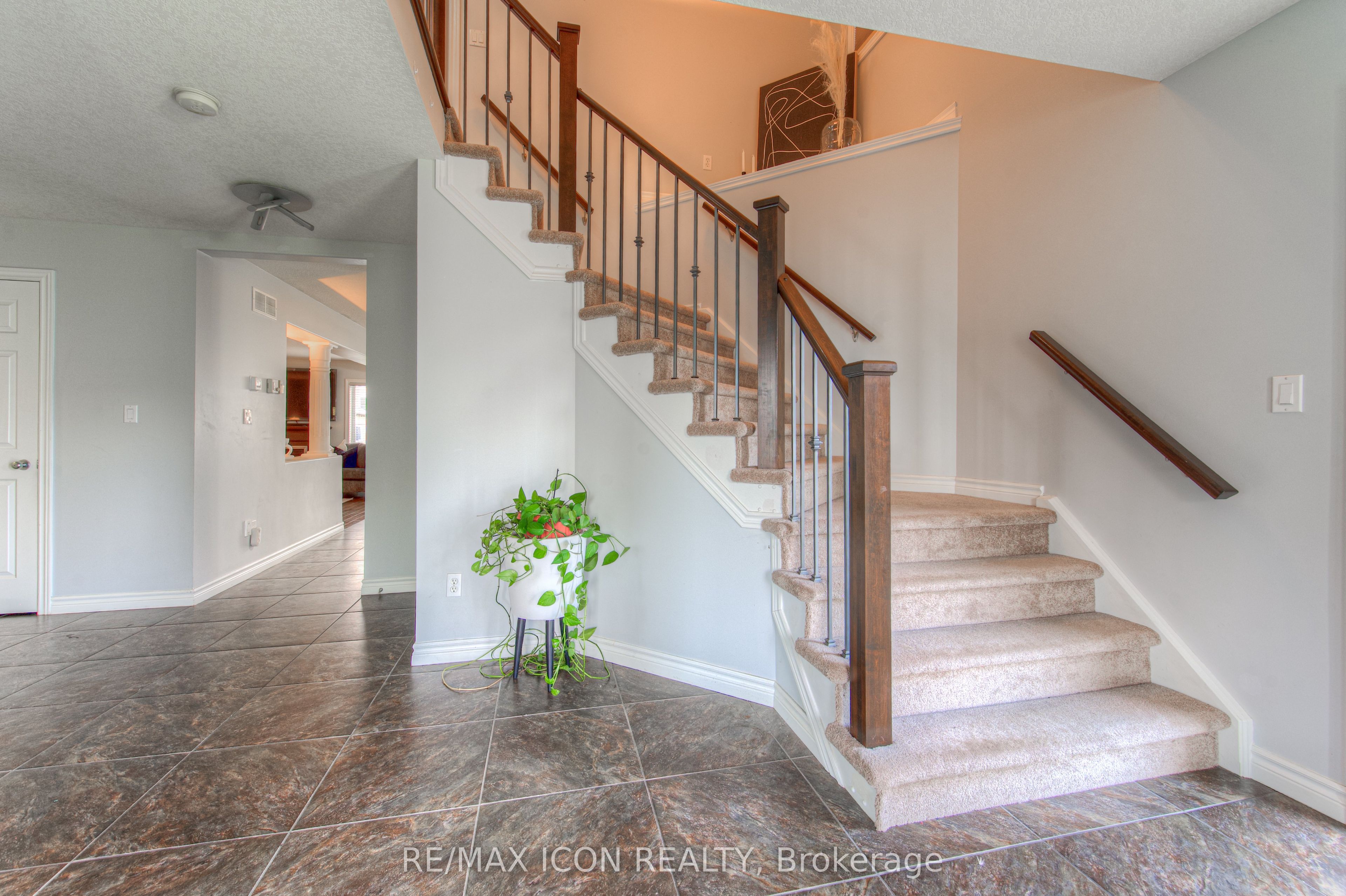 139 Pebblecreek Drive, Kitchener, ON N2A 4M4 photo 5