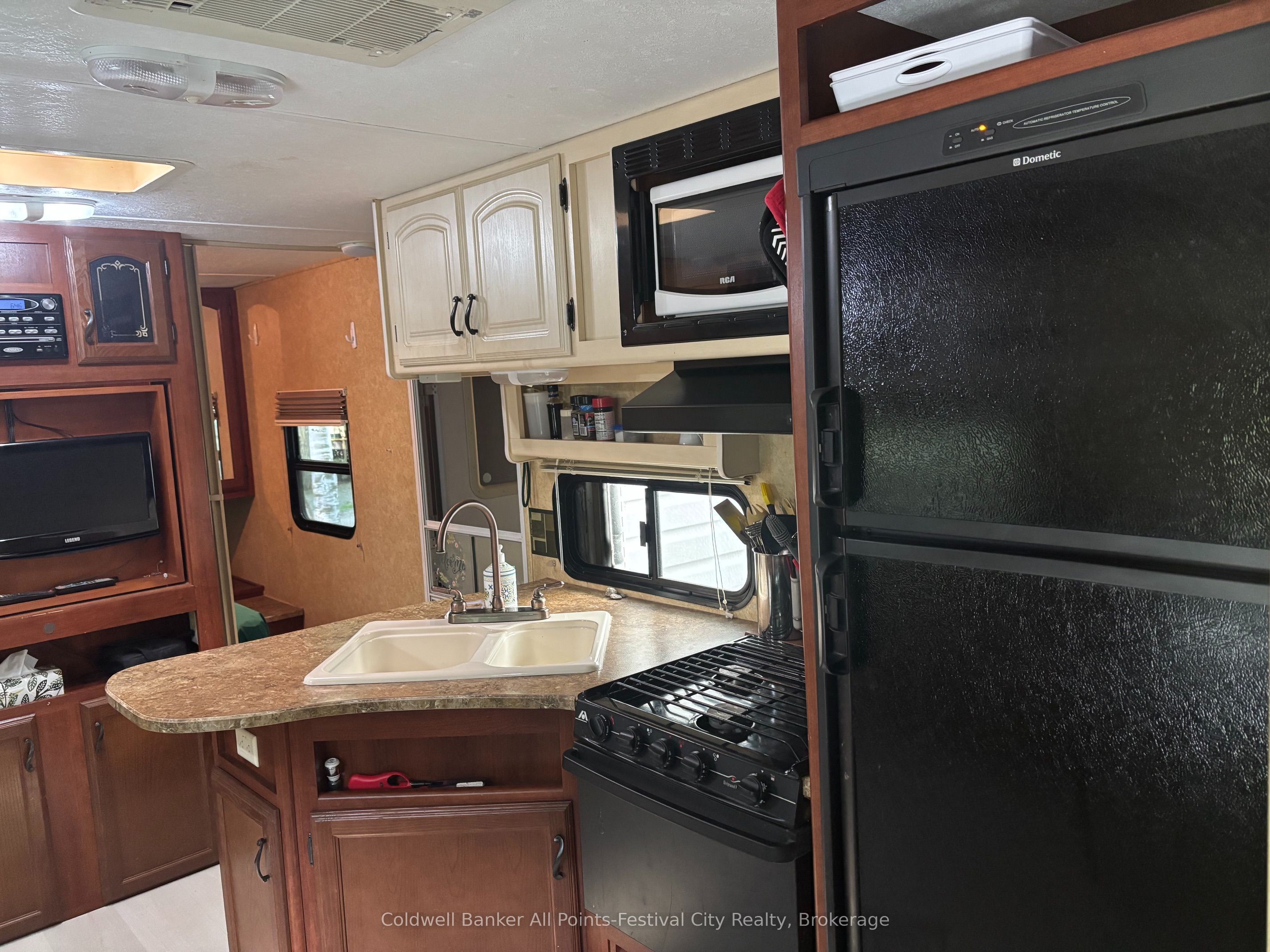 33900 Bluewater Highway, Bluewater, ON N0M 1B0 photo 5