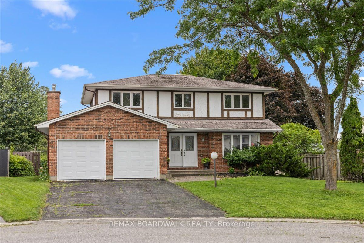 42 Pickwick Drive, Barrhaven, ON K2J 3E7 photo 2