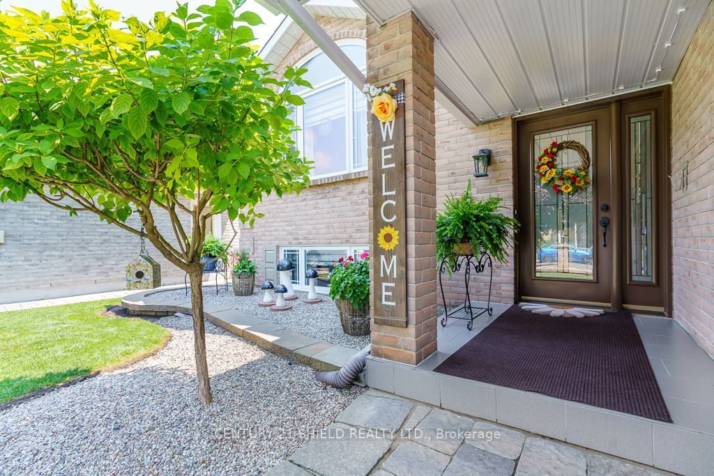 1840 Belvedere Crescent, Cornwall, ON K6H 7C6 photo 3