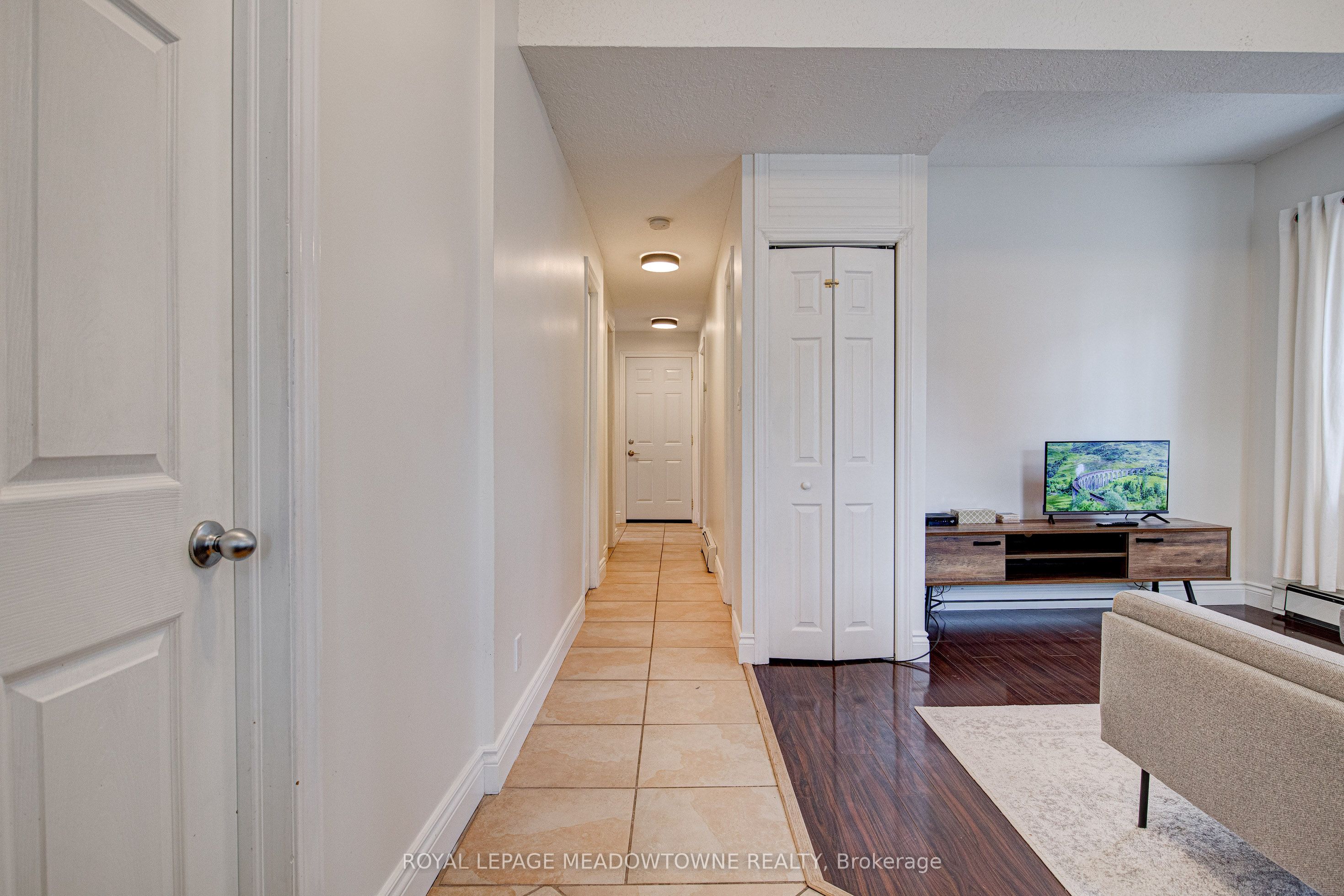 205 Liverpool Street A, Guelph, ON N1H 2L6 photo 4