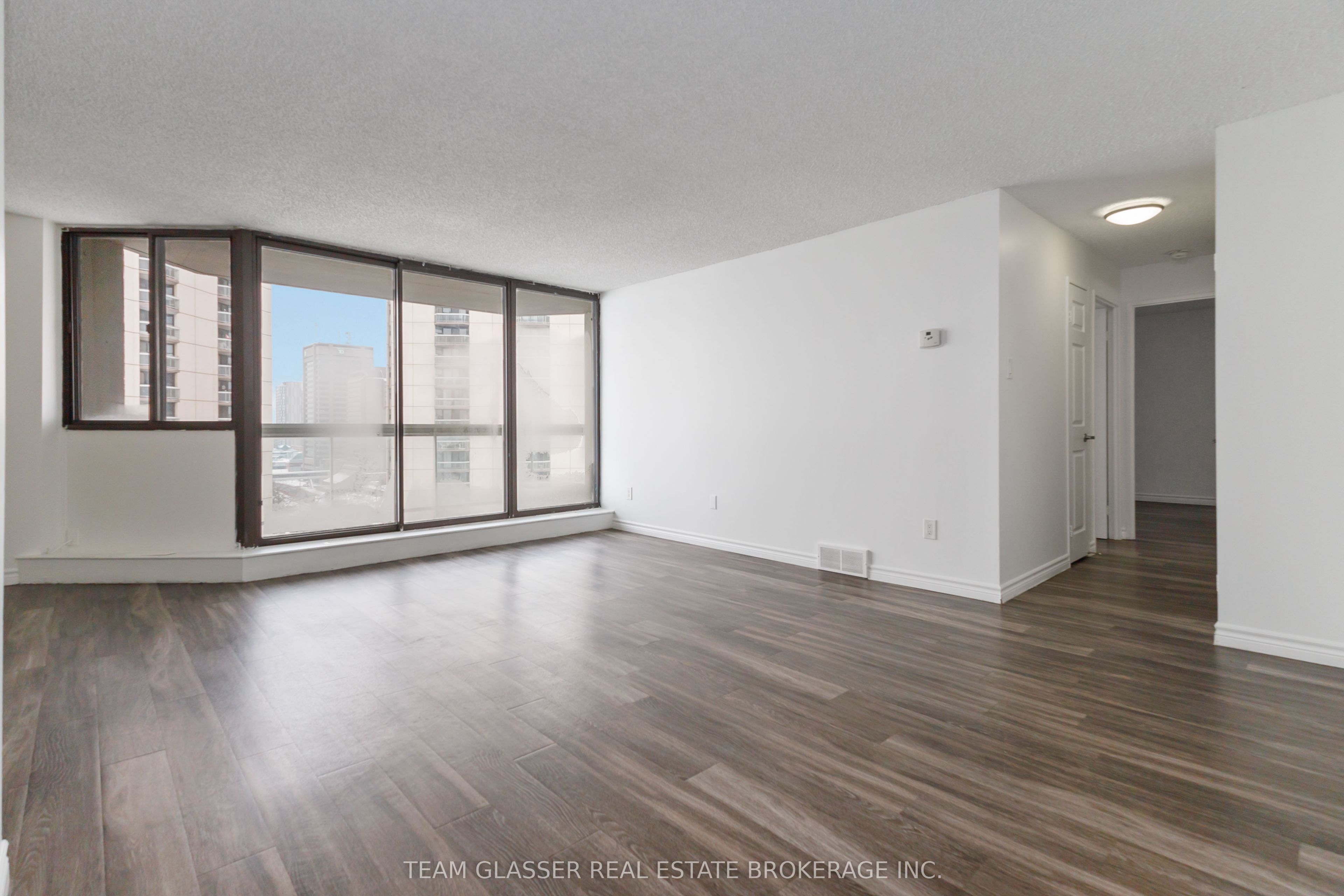 340 Colborne Street 2106, London East, ON N6B 3N1 photo 4