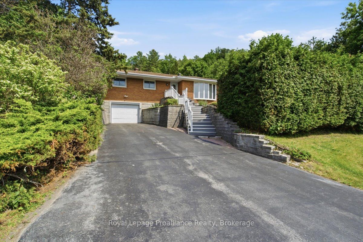 68 Riverside Parkway, Quinte West, ON K0K 2C0 photo 3