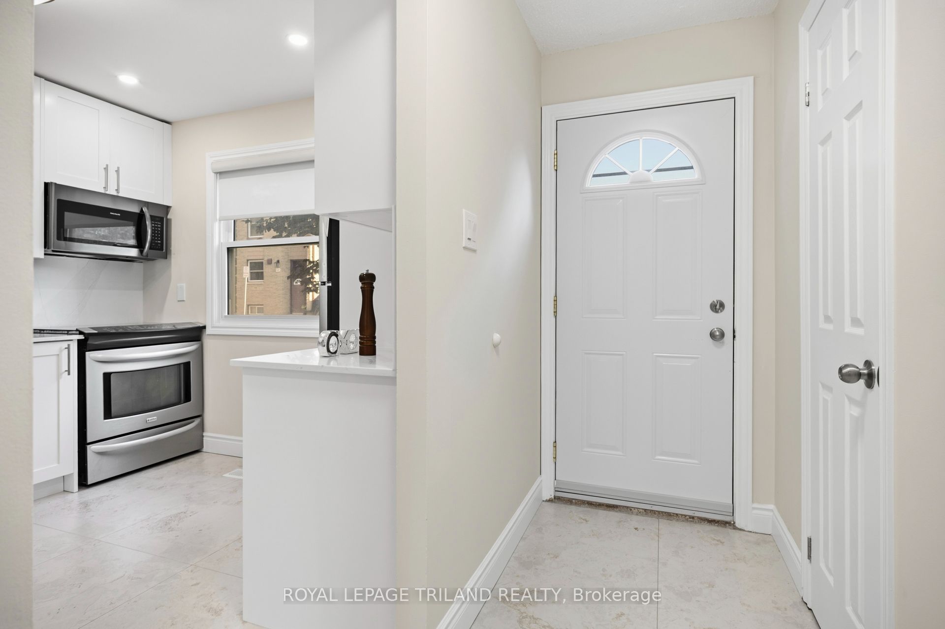 710 Wonderland Road S 8, London South, ON N6K 1L8 photo 5