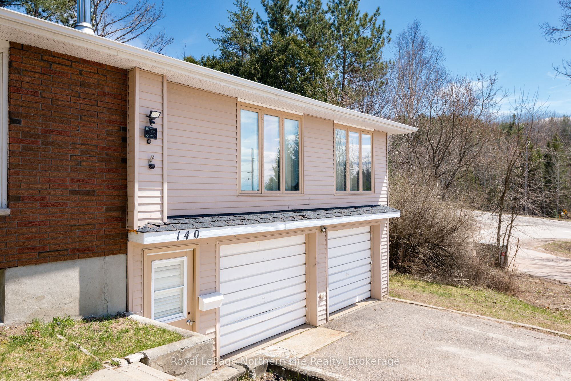 140 Margaret Street, North Bay, ON P1B 8G4 photo 2