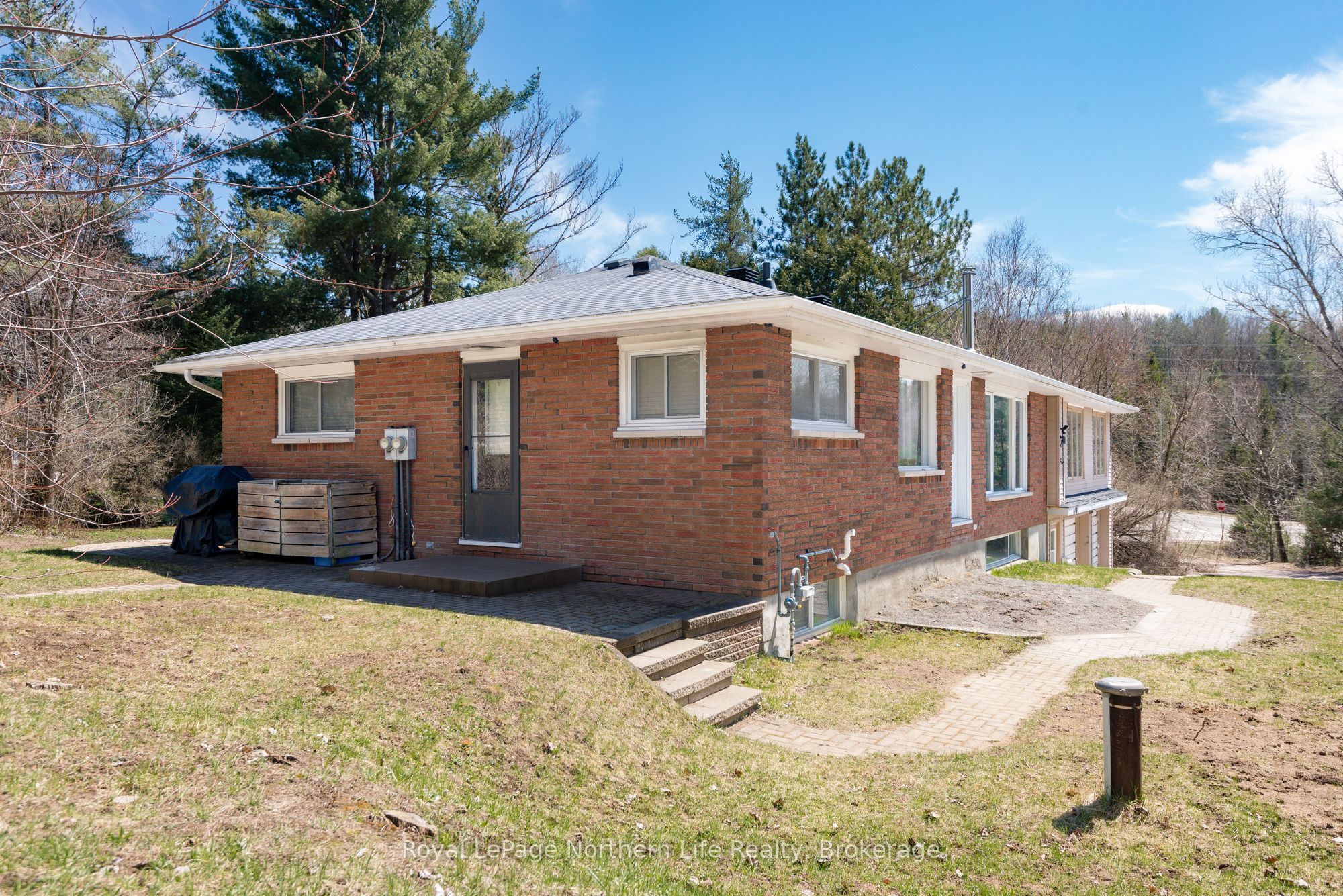 140 Margaret Street, North Bay, ON P1B 8G4 photo 3