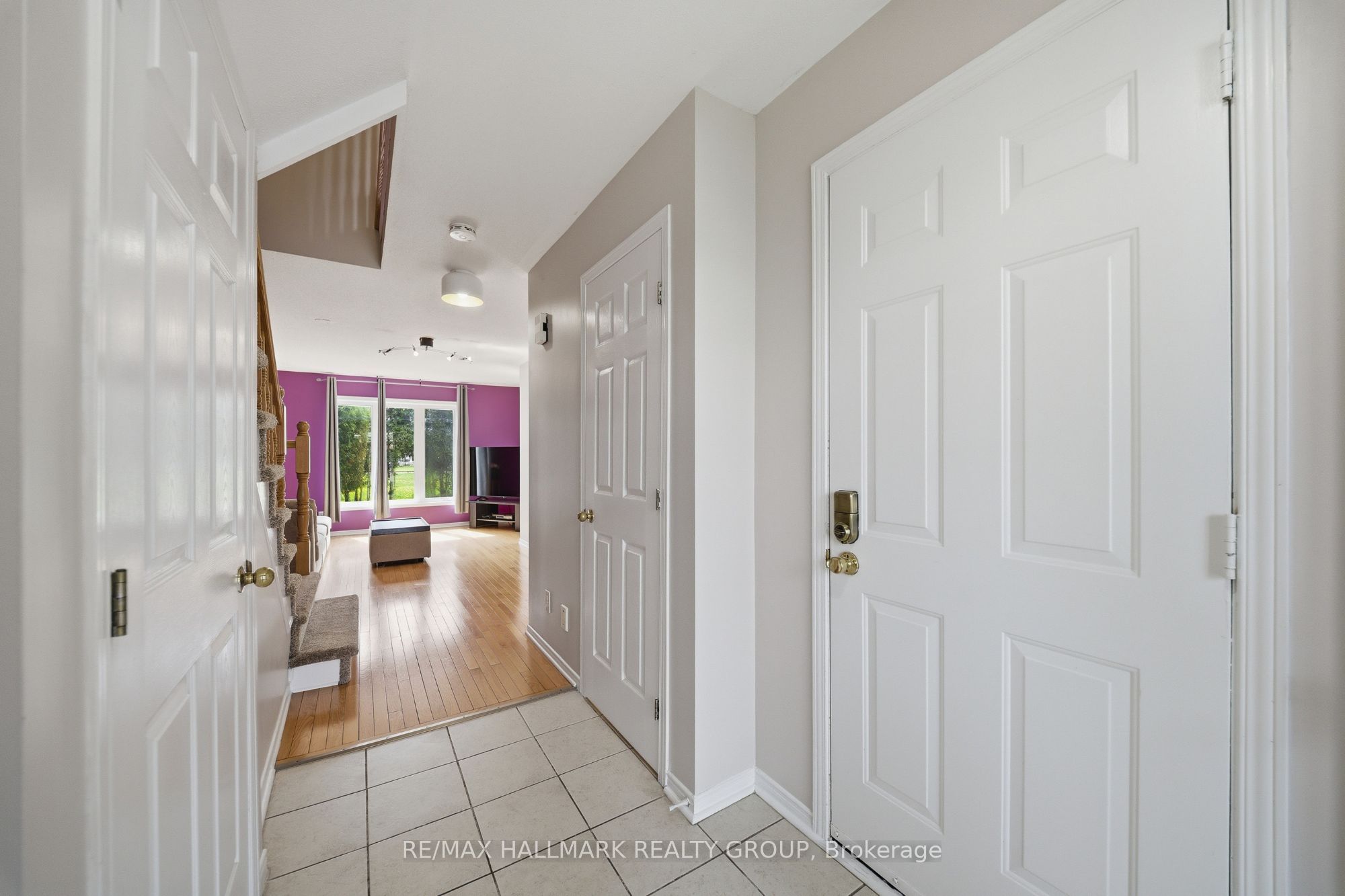 902 Paradise Crescent, Orleans - Cumberland and Area, ON K4A 3S5 photo 5
