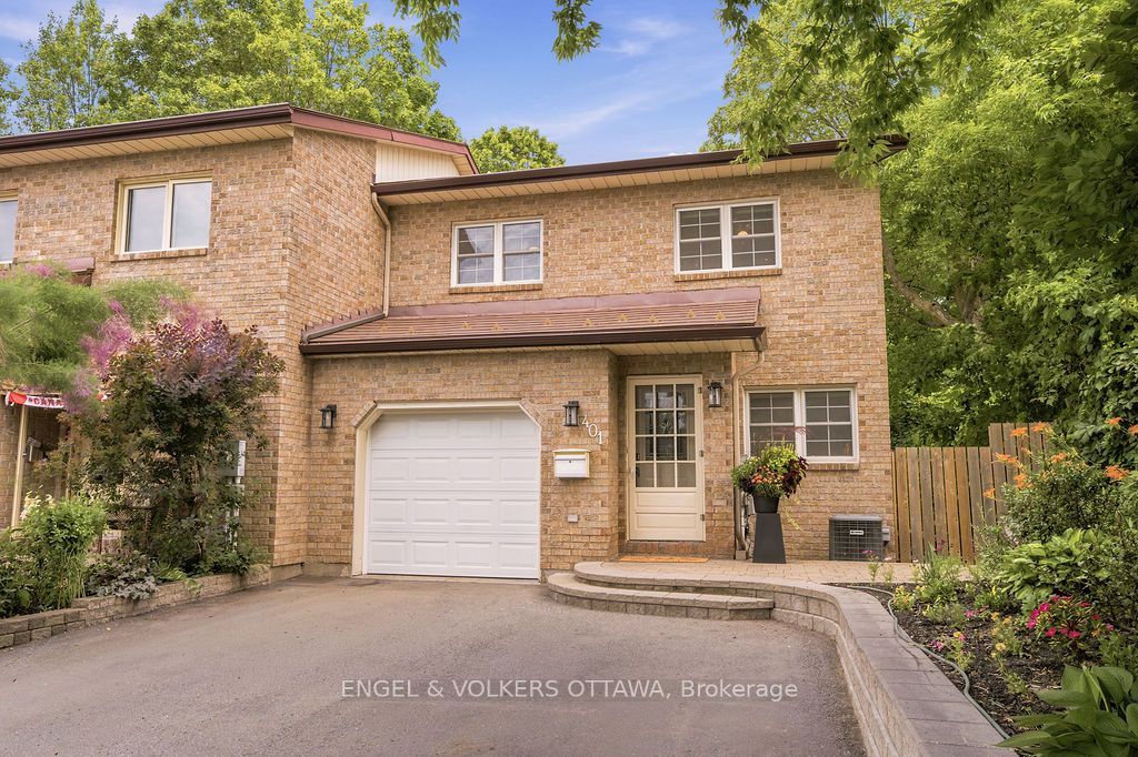 401 St. Denis Street, Vanier and Kingsview Park, ON K1L 5H8