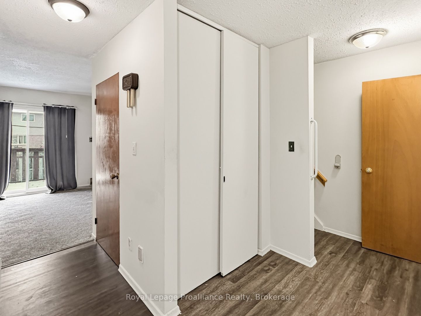 7 Tiffany Place, Quinte West, ON K8V 6A3 photo 3