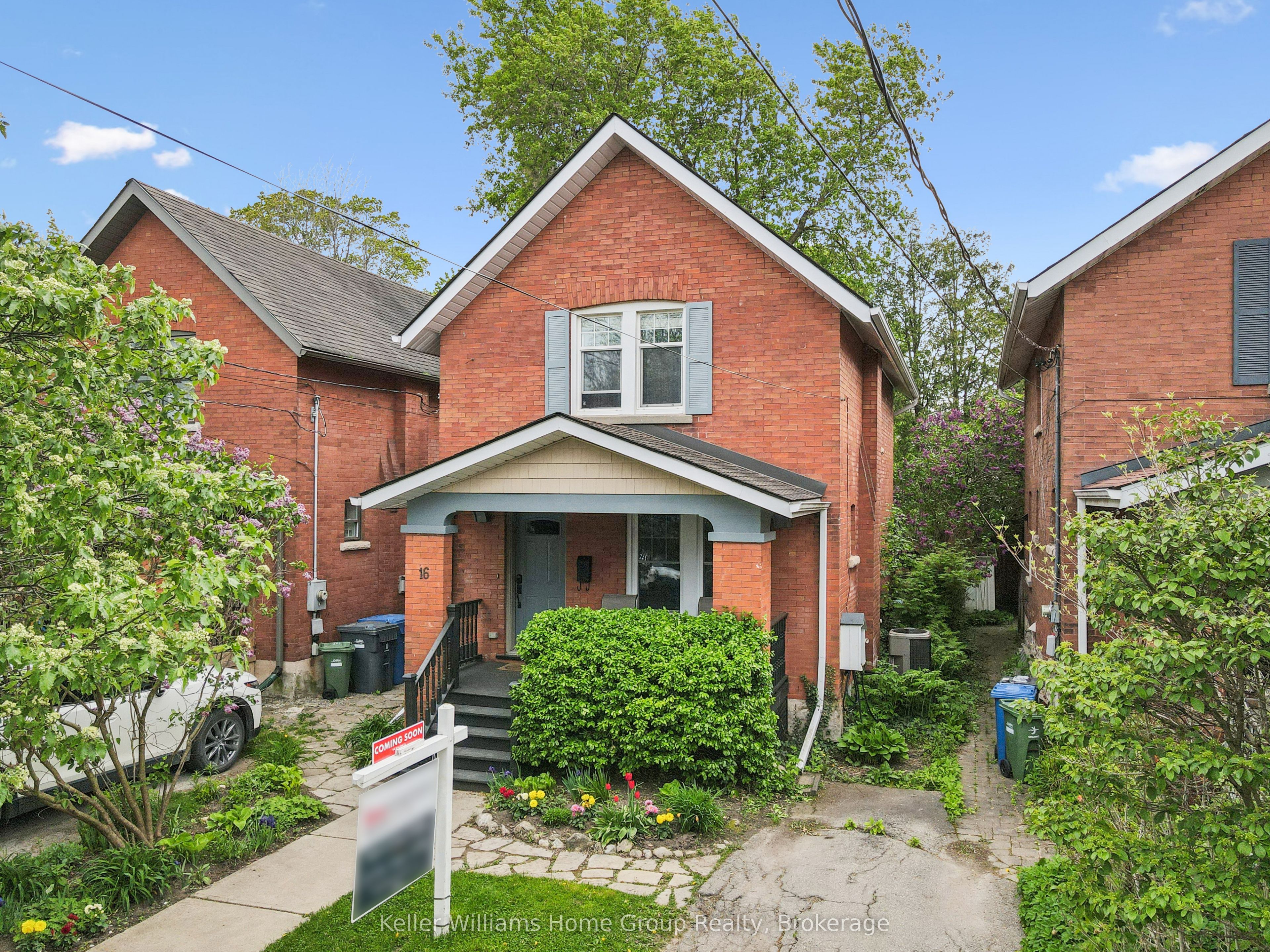 16 GLASGOW Street N, Guelph, ON N1H 4V4