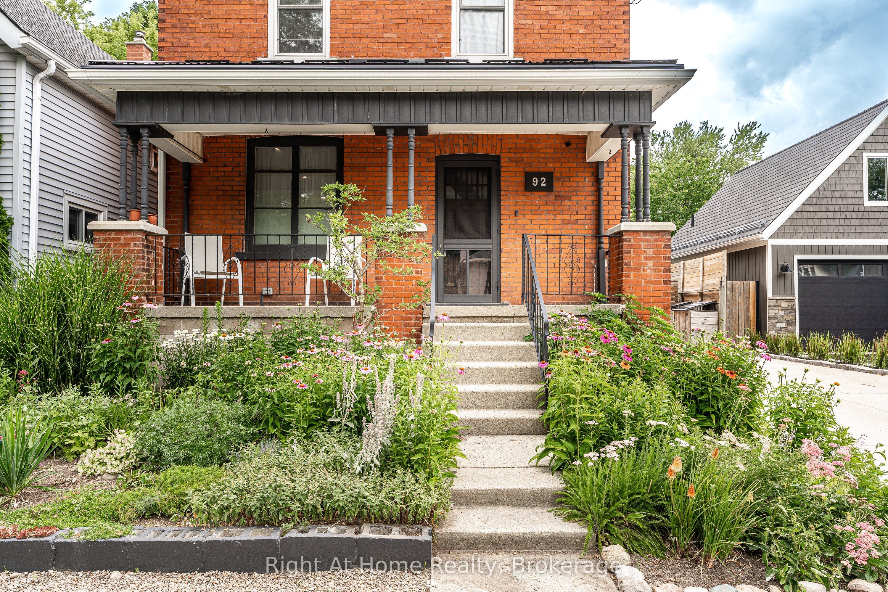 92 Rebecca Street, Stratford, ON N5A 3P3 photo 2