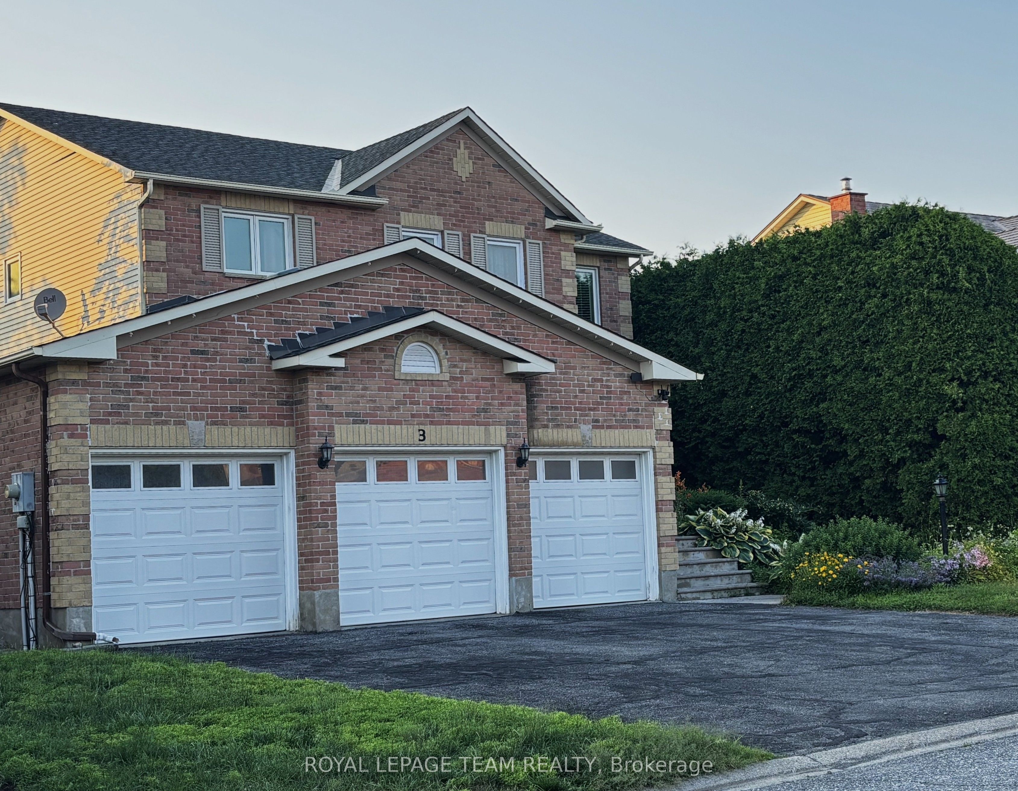 3 Tower Hill Crescent, Kanata, ON K2M 1R4 photo 4