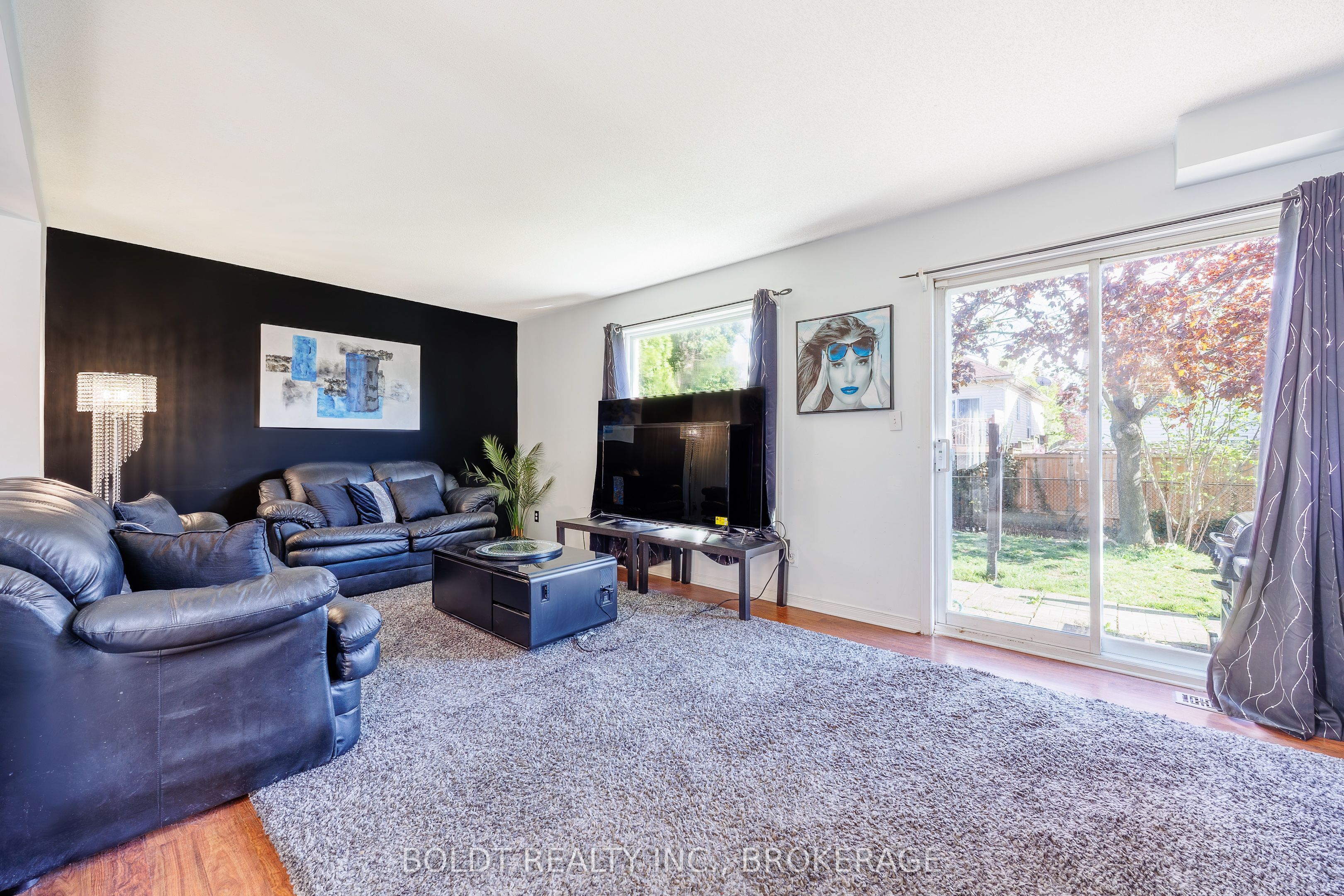 10 Maria Street, St. Catharines, ON L2S 3Y3 photo 4