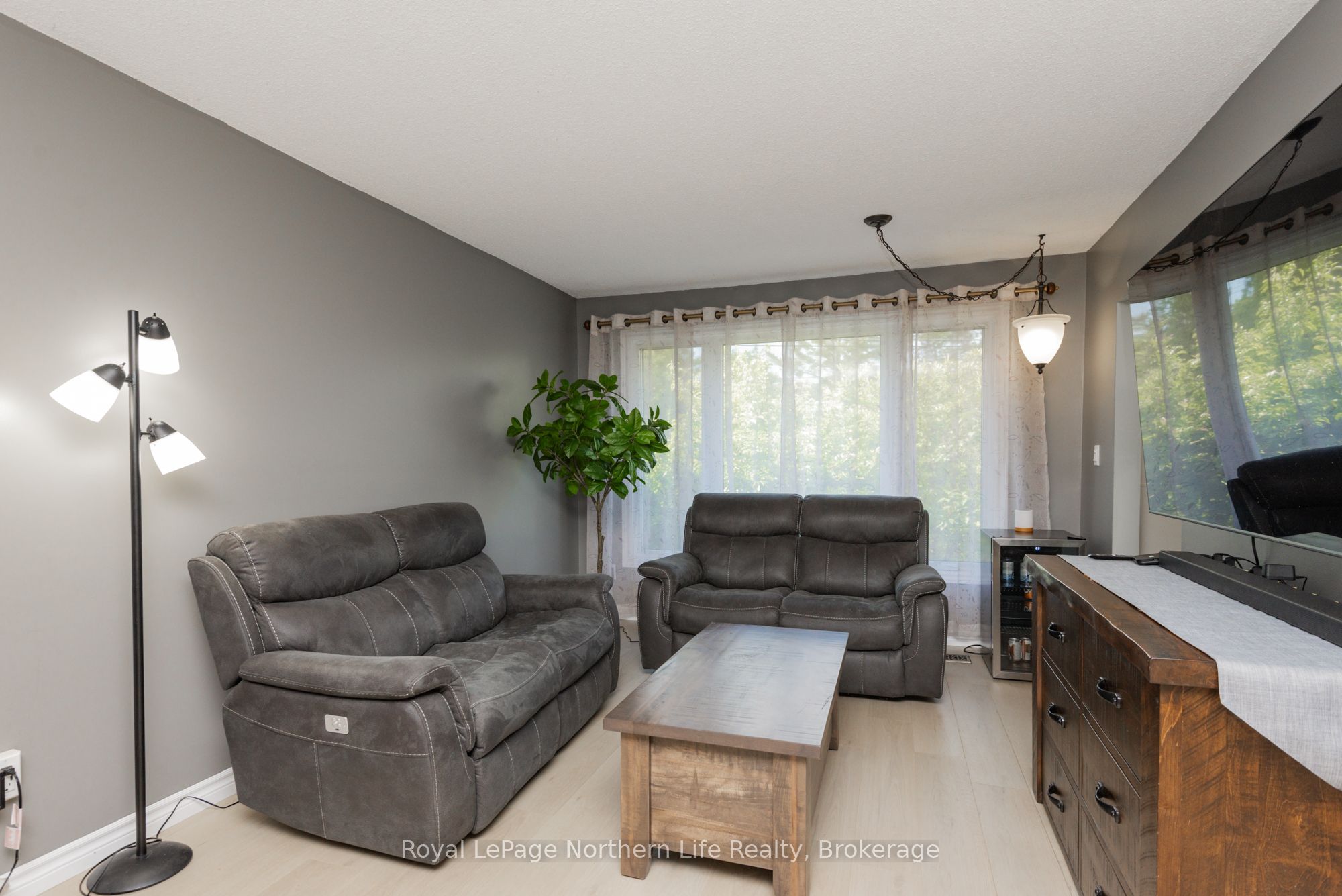 325 Gordon Drive, North Bay, ON P1B 8V8 photo 5