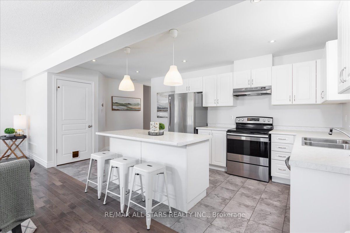 81 Douglas Drive, Bracebridge, ON P1L 0L3 photo 3