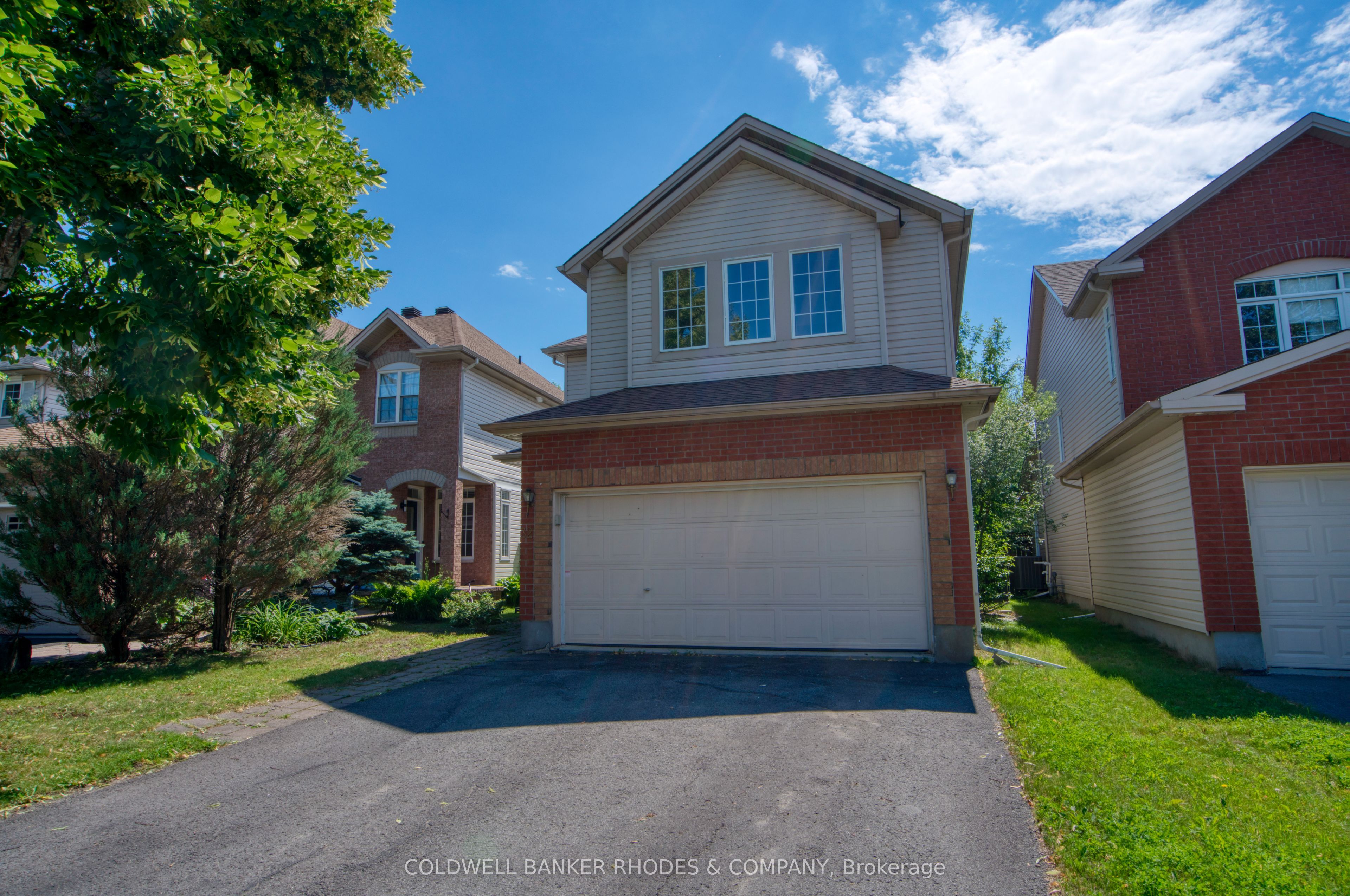32 Catterick Crescent, Kanata, ON K2K 3M5