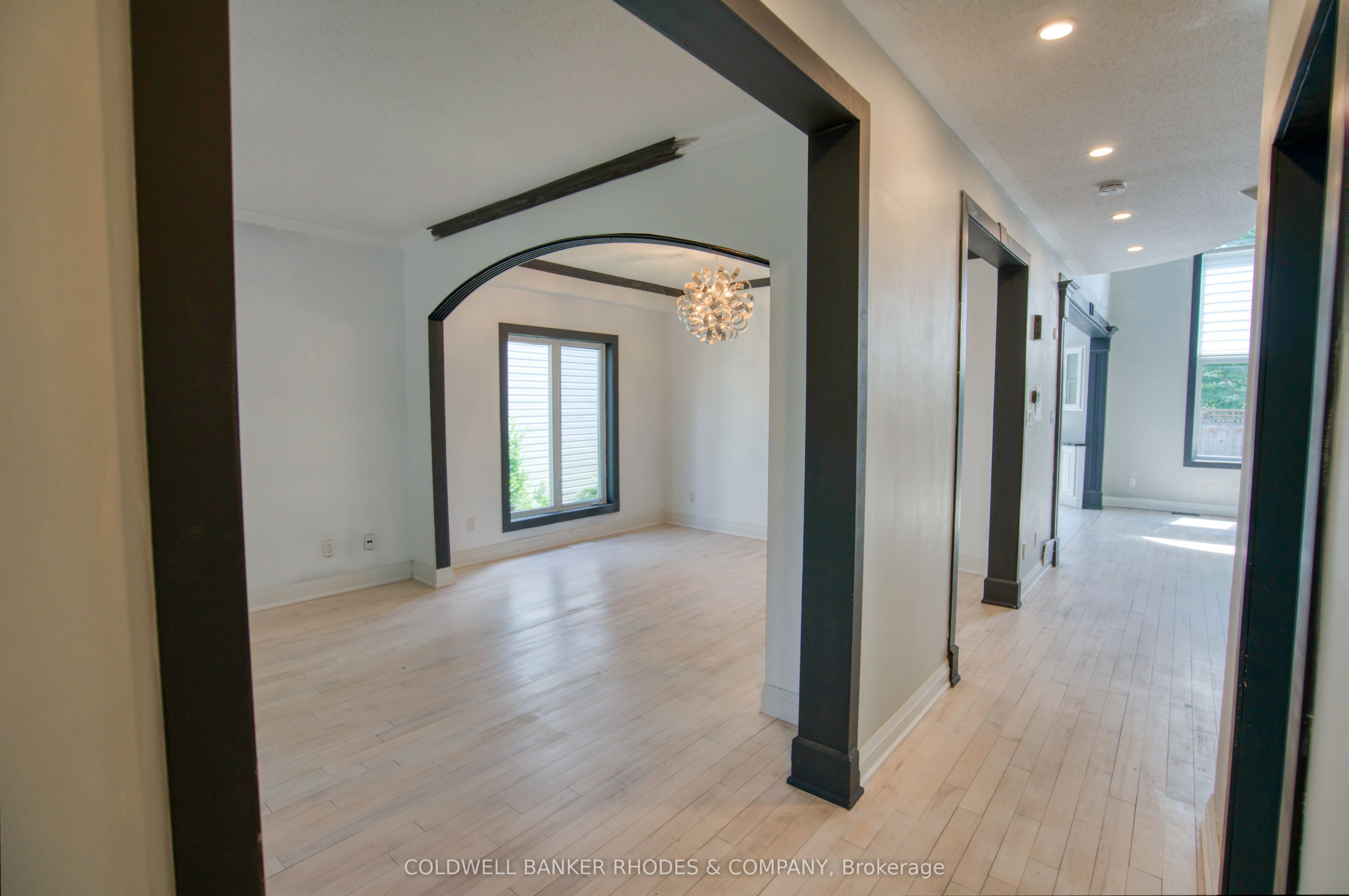 32 Catterick Crescent, Kanata, ON K2K 3M5 photo 3