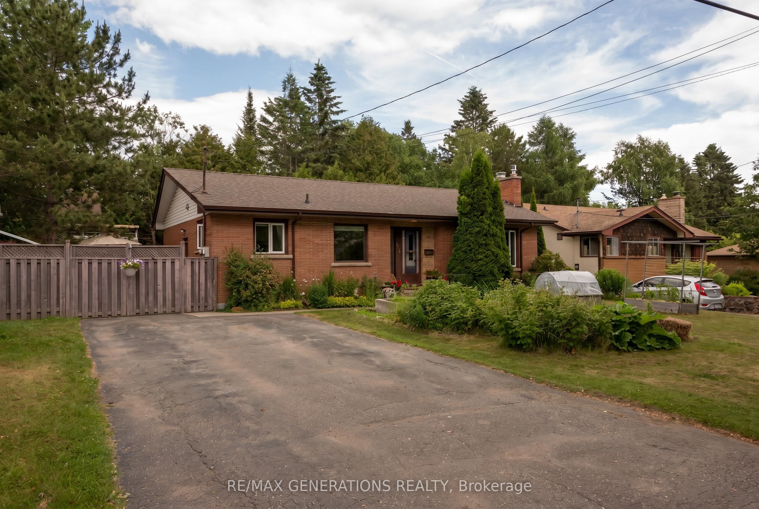 238 NELSON Street, Thunder Bay, ON P7A 2L7 photo 2