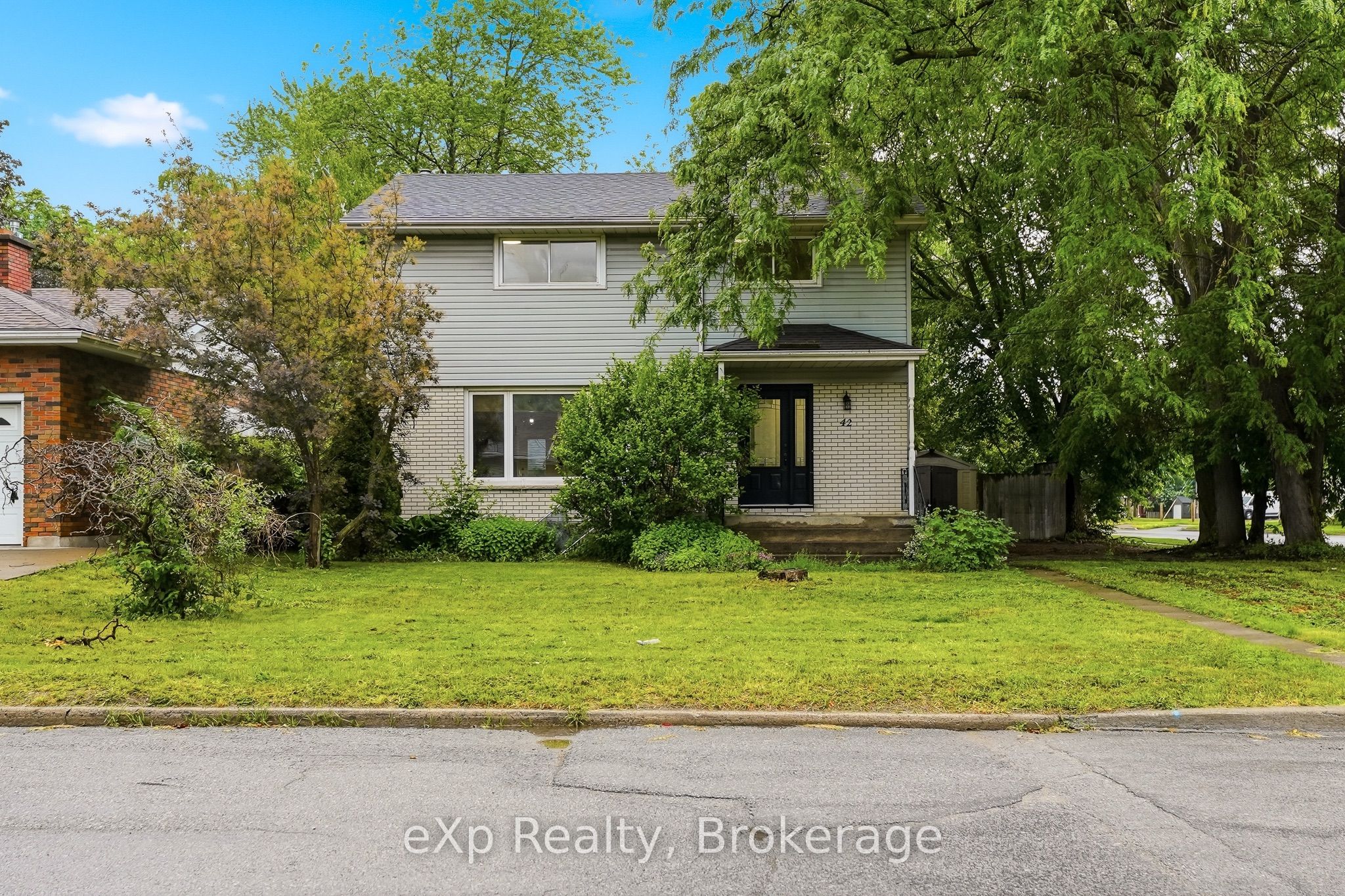 42 Rosewood Avenue, Belleville, ON K8N 4E9 photo 2