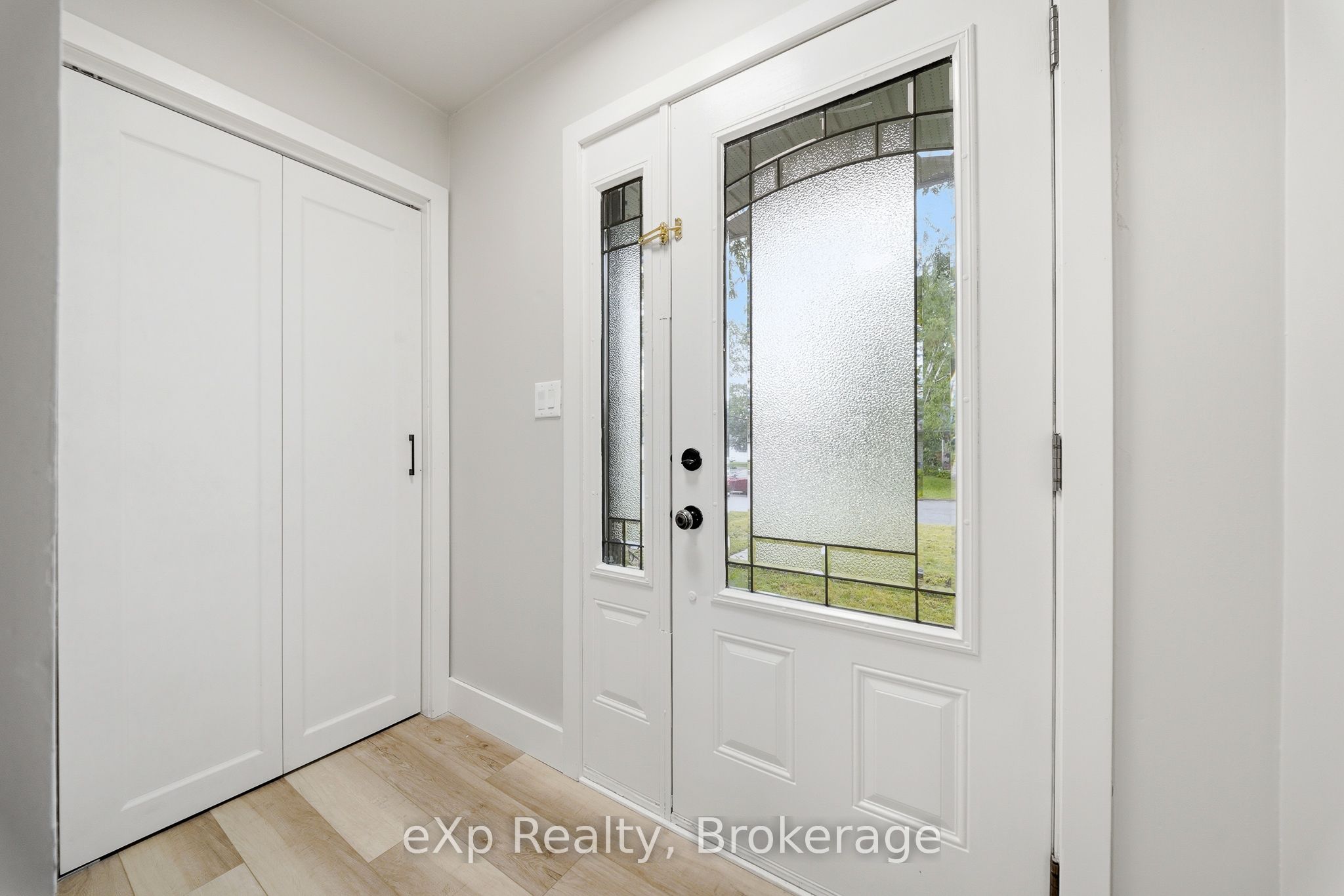 42 Rosewood Avenue, Belleville, ON K8N 4E9 photo 4