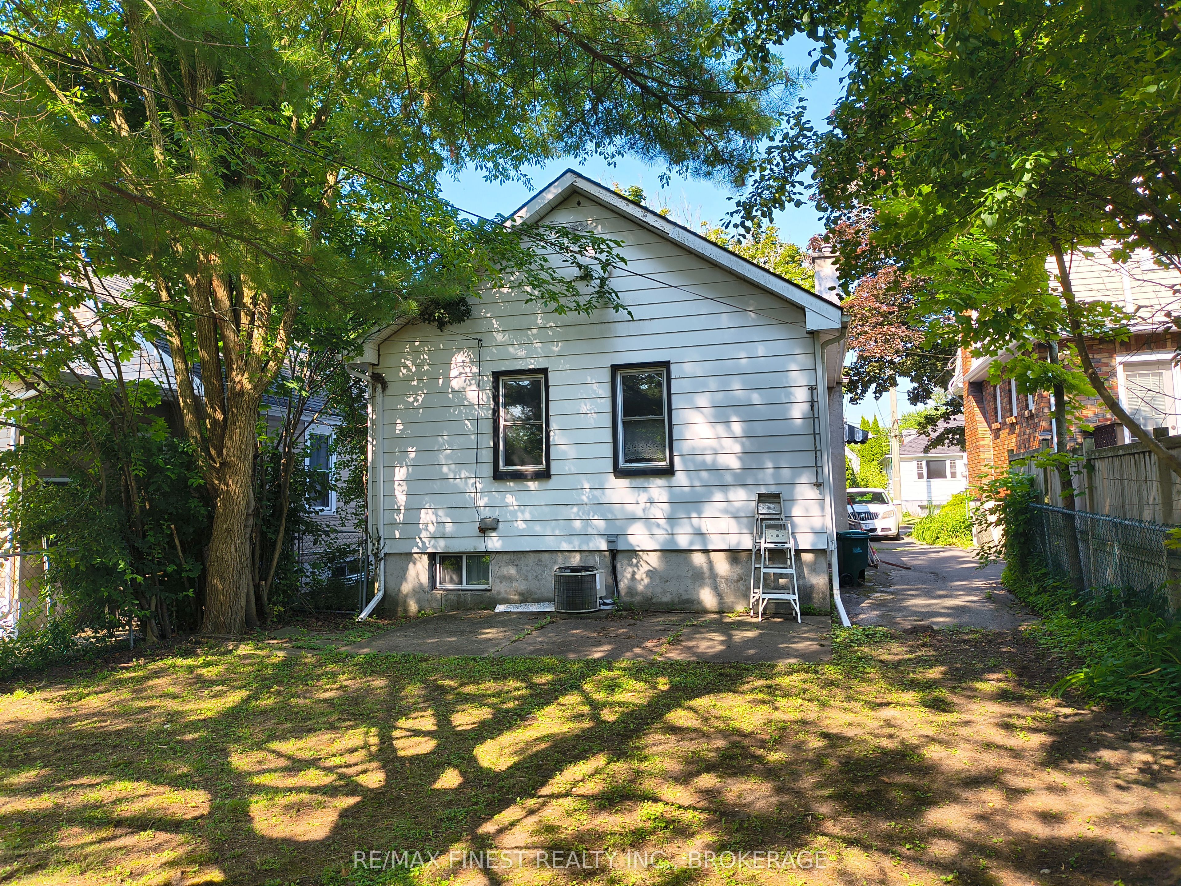 309 College Street, Kingston, ON K7L 4M3 photo 3