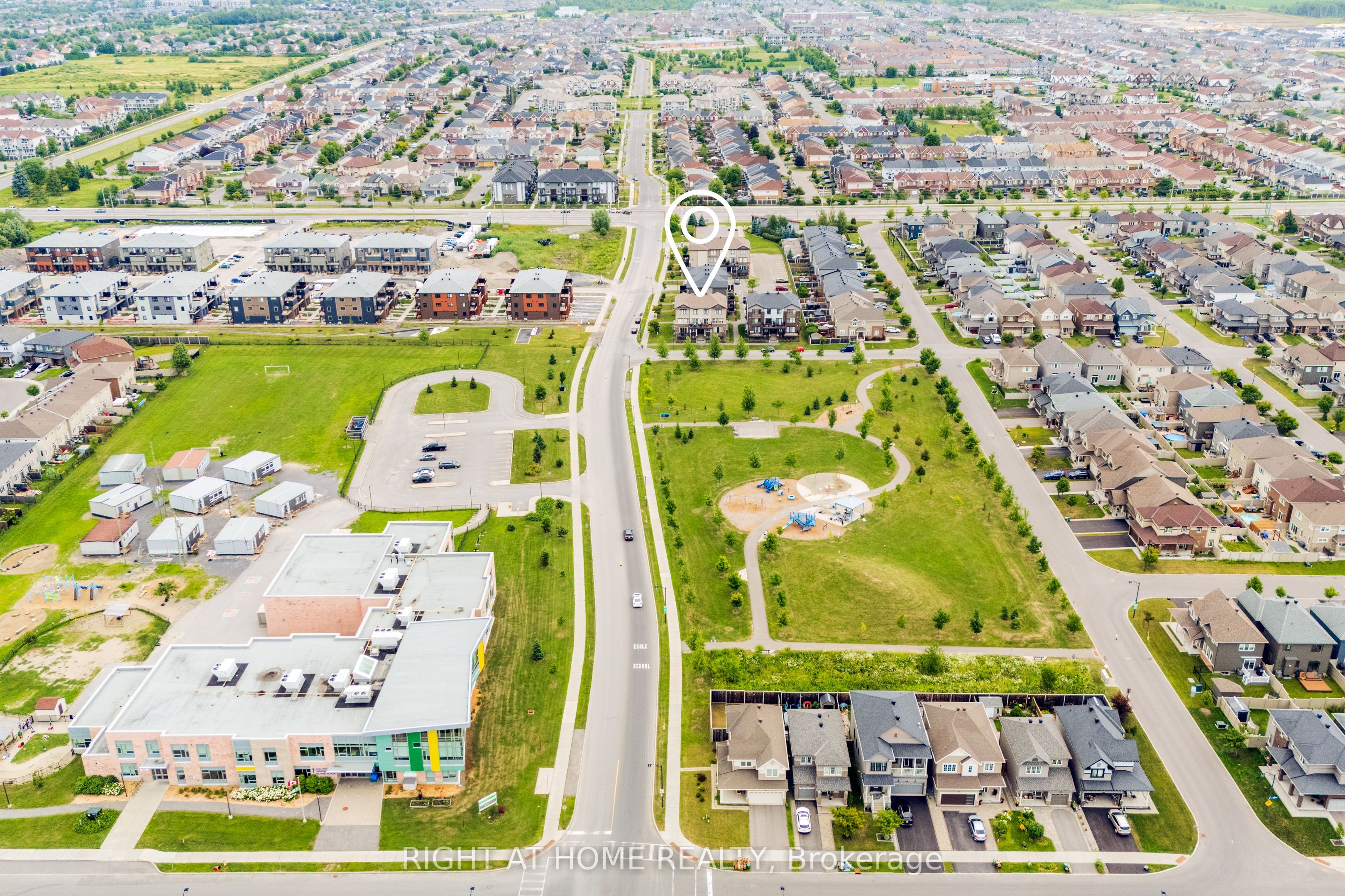 308 Des Tilleuls Private A, Orleans - Cumberland and Area, ON K4A 1B7 photo 3