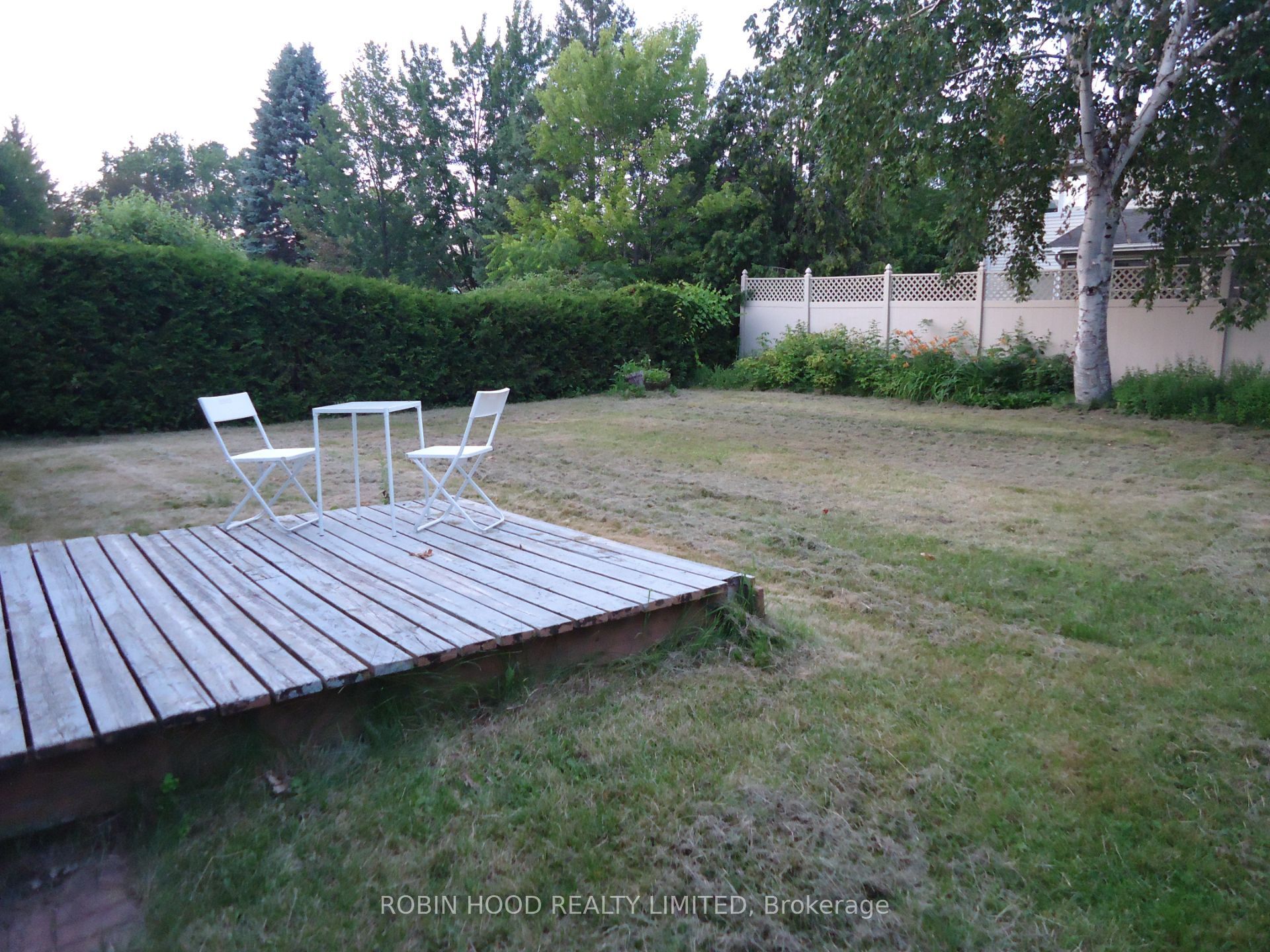 35 Tauvette Street A&B, Blackburn Hamlet, ON K1B 3A1 photo 5