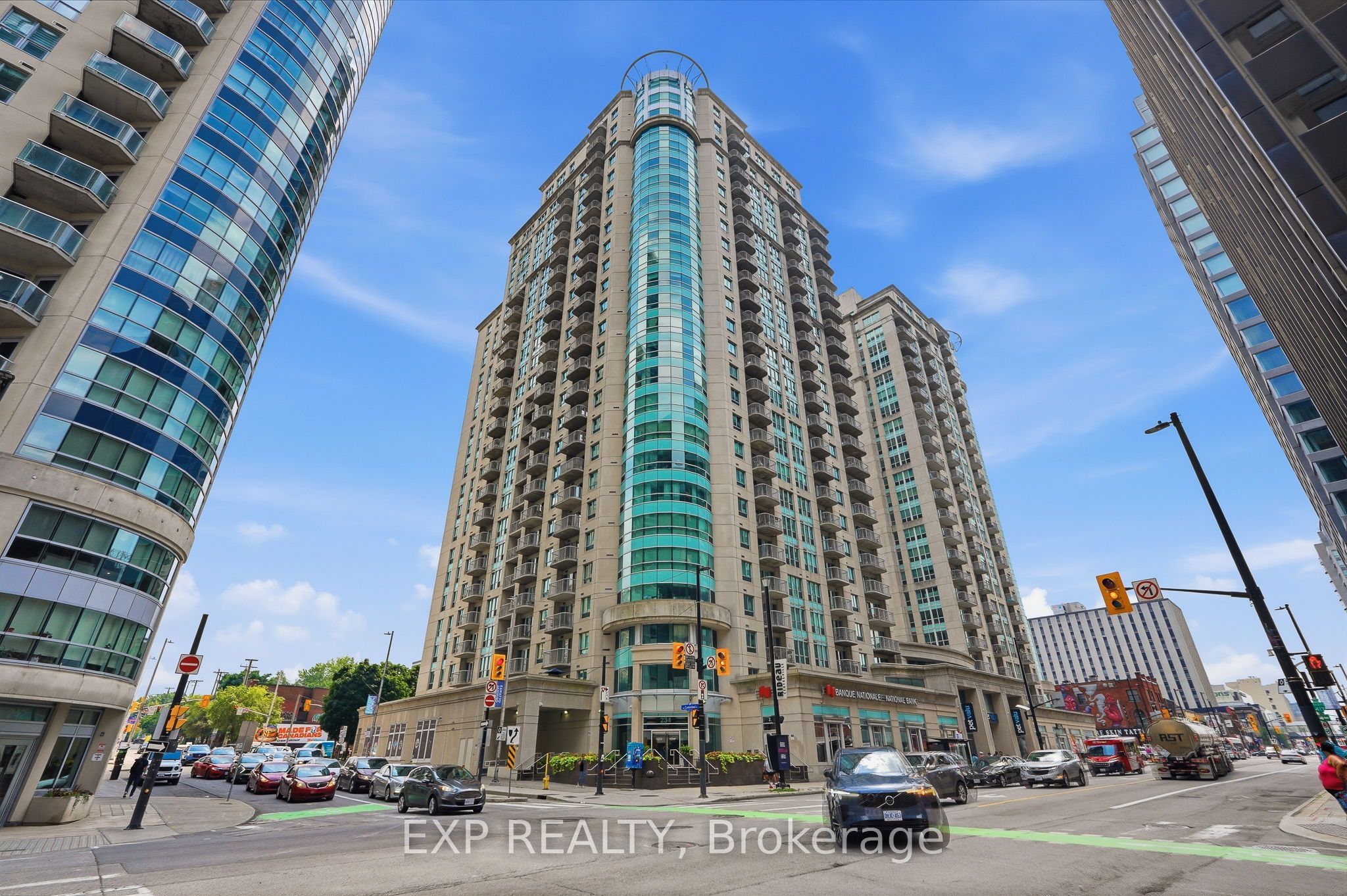 234 Rideau Street 304, Lower Town - Sandy Hill, ON K1N 0A9 photo 2