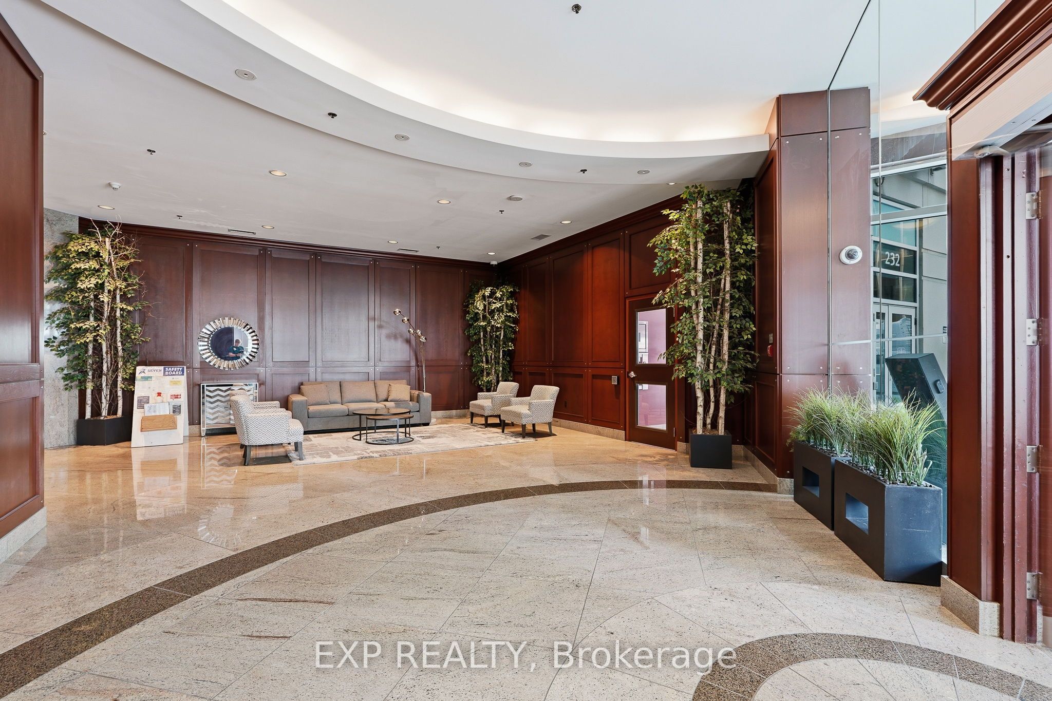 234 Rideau Street 304, Lower Town - Sandy Hill, ON K1N 0A9 photo 3