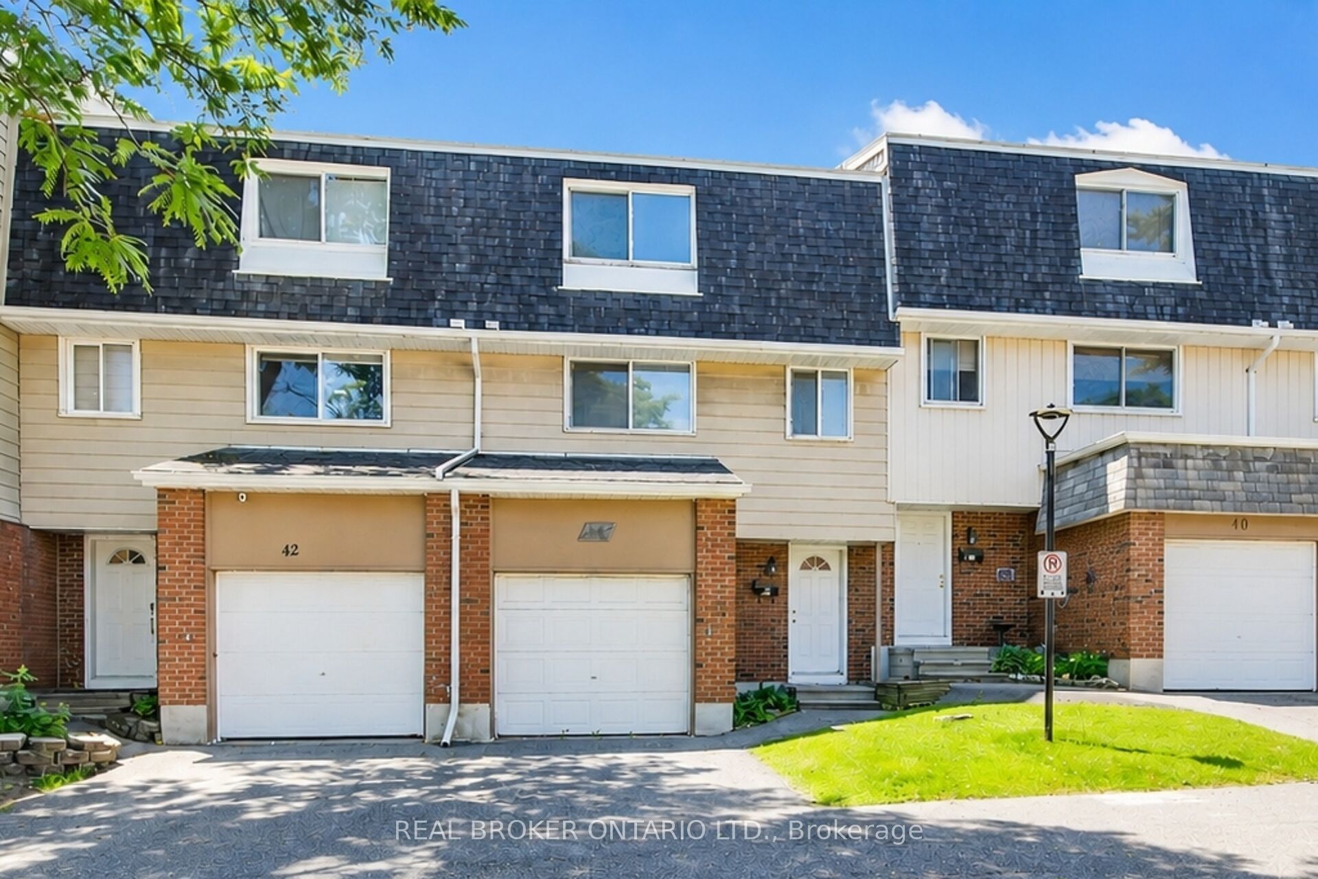 2669 SOUTHVALE Crescent 41, Elmvale Acres and Area, ON K1B 4V2 photo 3